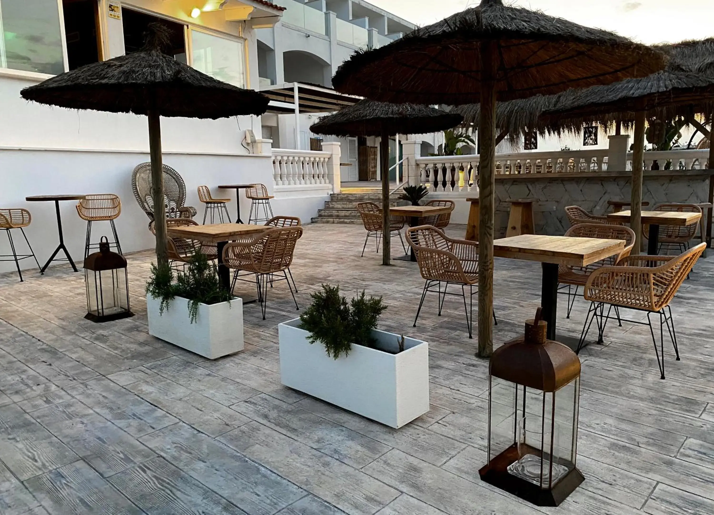 Lounge or bar in ICON Valparaiso - Adults Only Lounge or bar in ICON Valparaiso - Adults Only