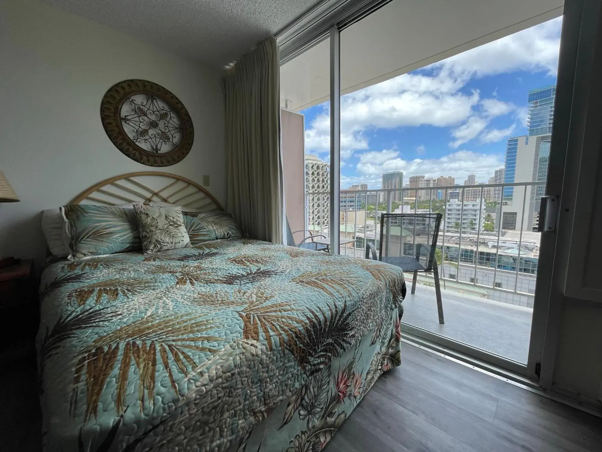 Bed in Tropical Studios at Marine Surf Waikiki - FREE PARKING - BEST LOCATION - FULL KITCHEN - SWIMMING POOL