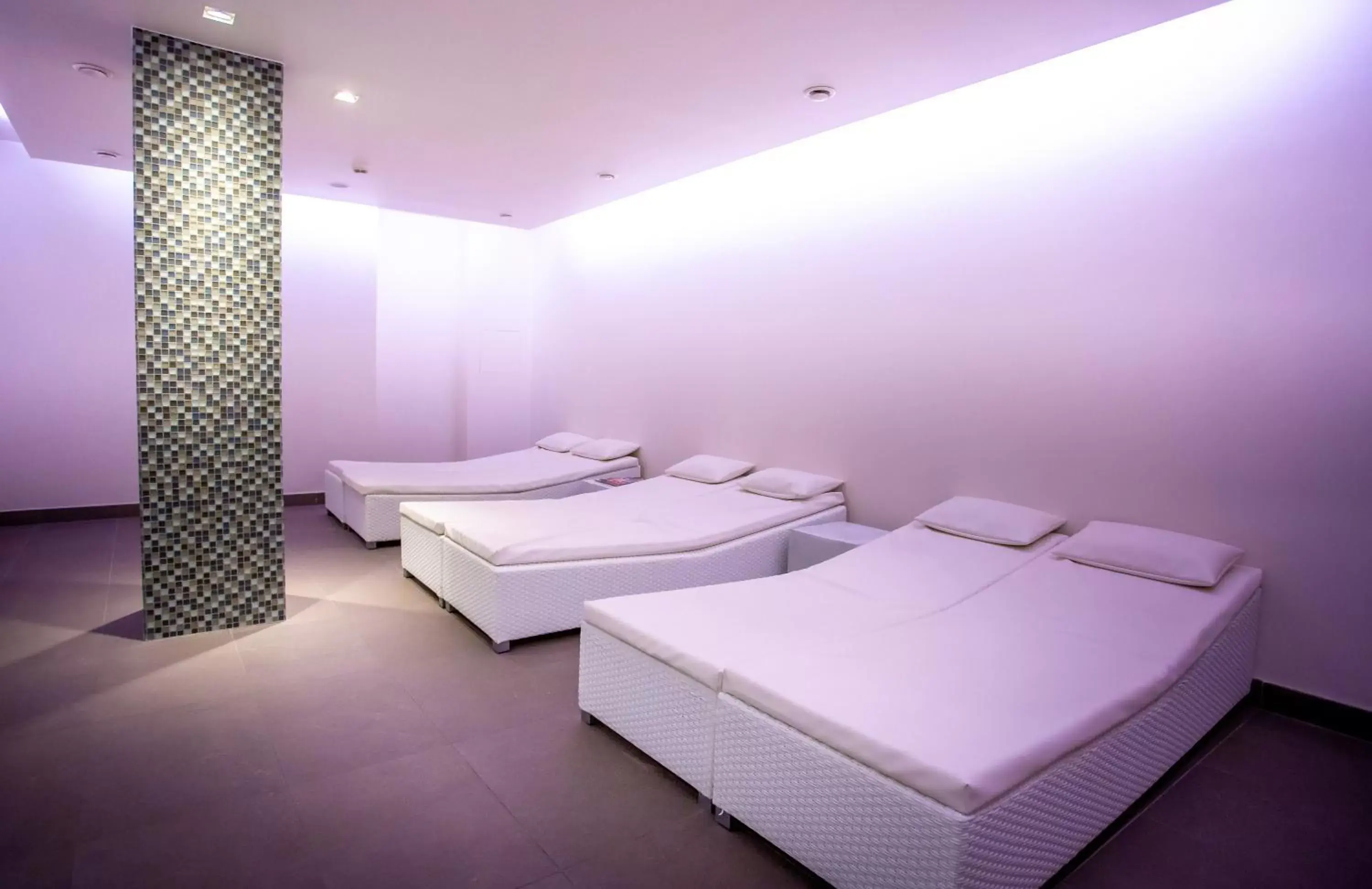 Spa and wellness centre/facilities, Bed in Hotel Aazaert by WP Hotels