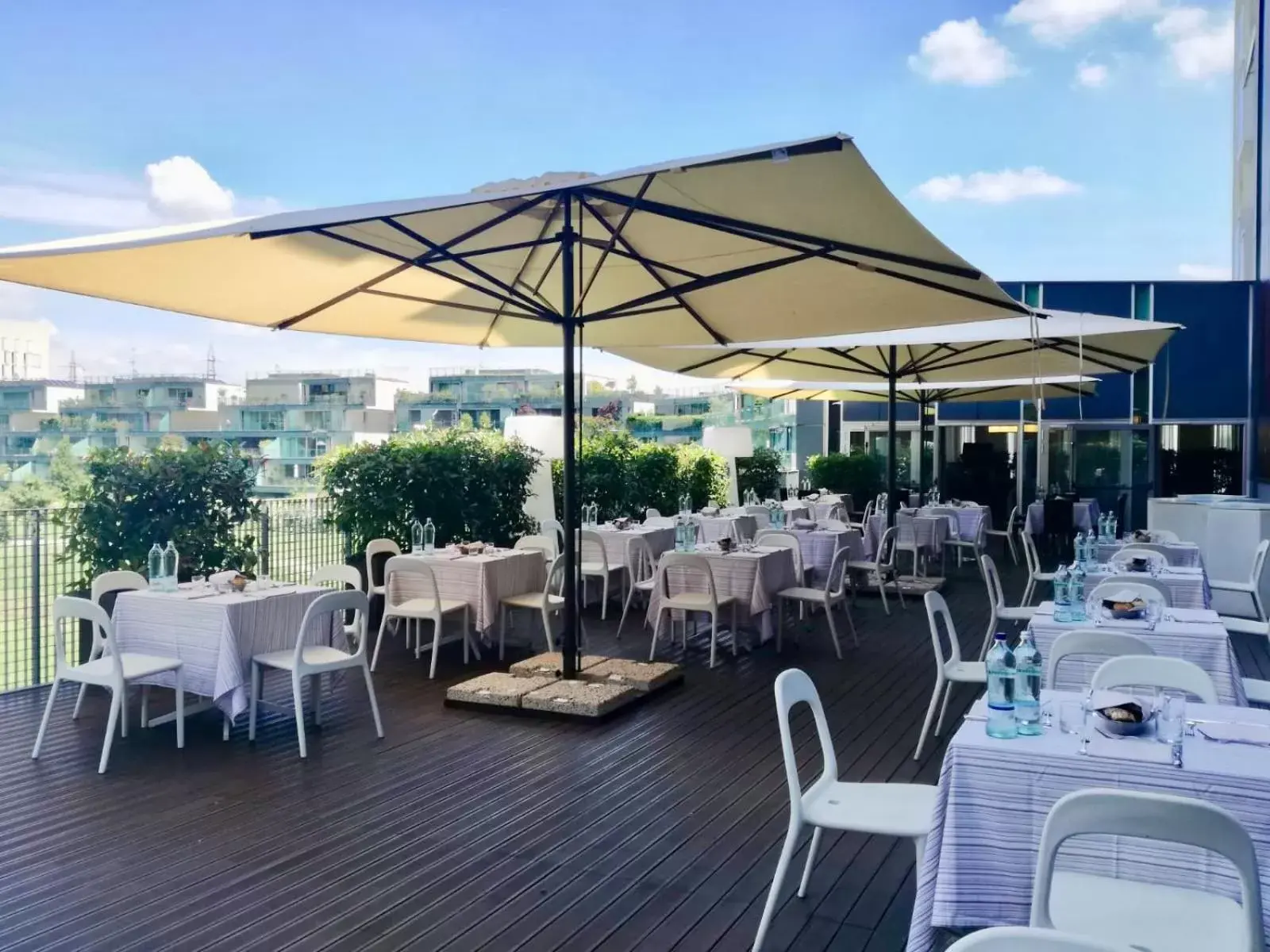 Balcony/Terrace, Restaurant/Places to Eat in H2C Hotel Milanofiori