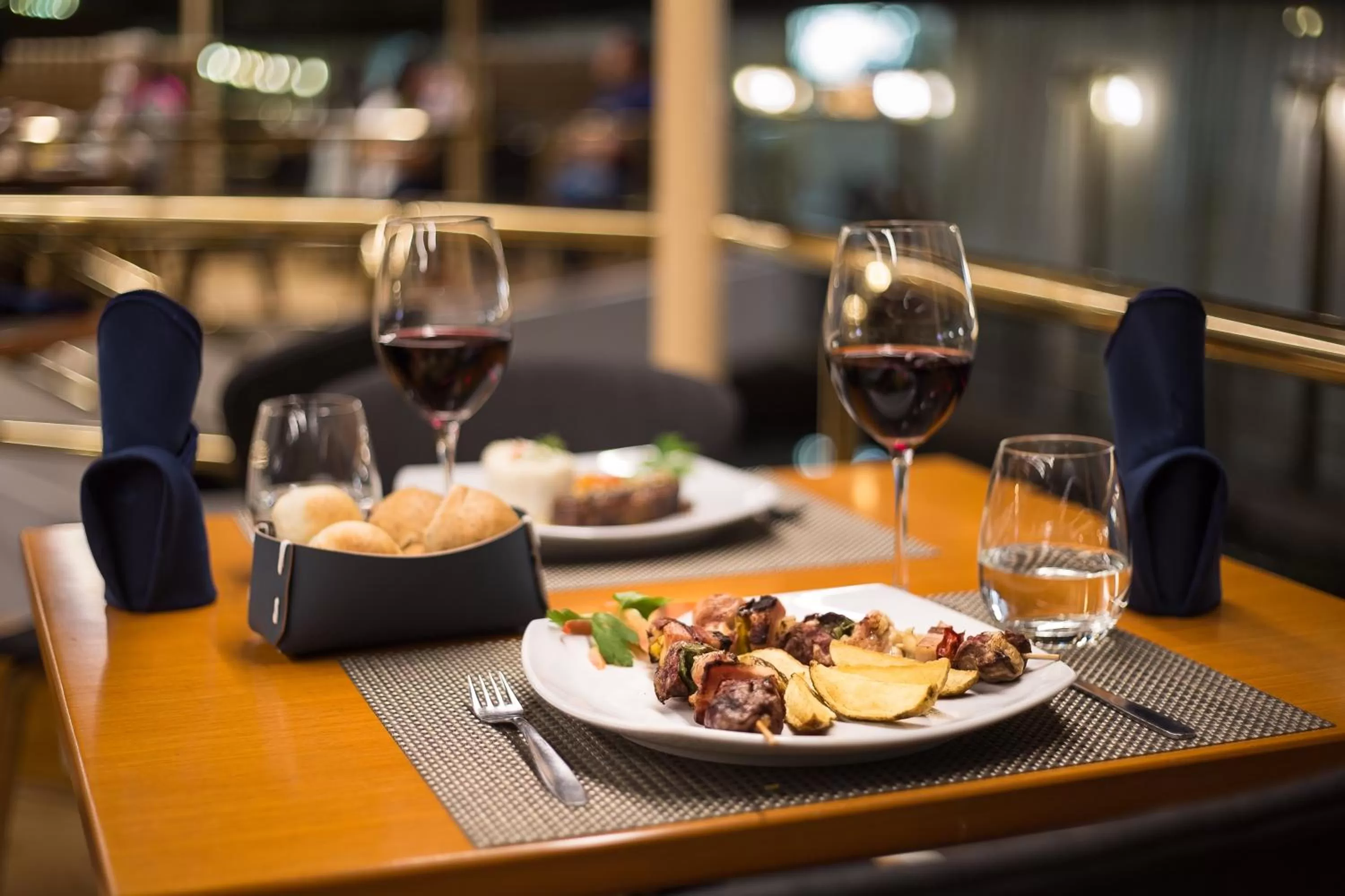 Restaurant/places to eat in Regente Palace Hotel