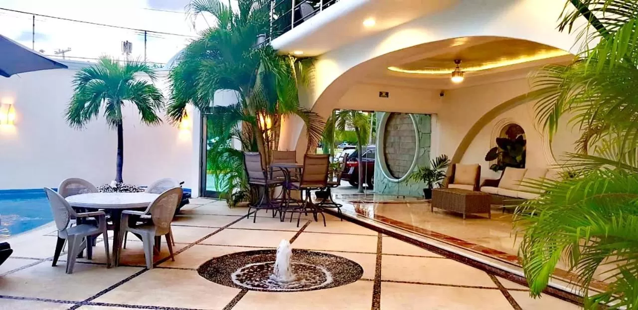 Lobby or reception in Hotel Blue Star Cancun