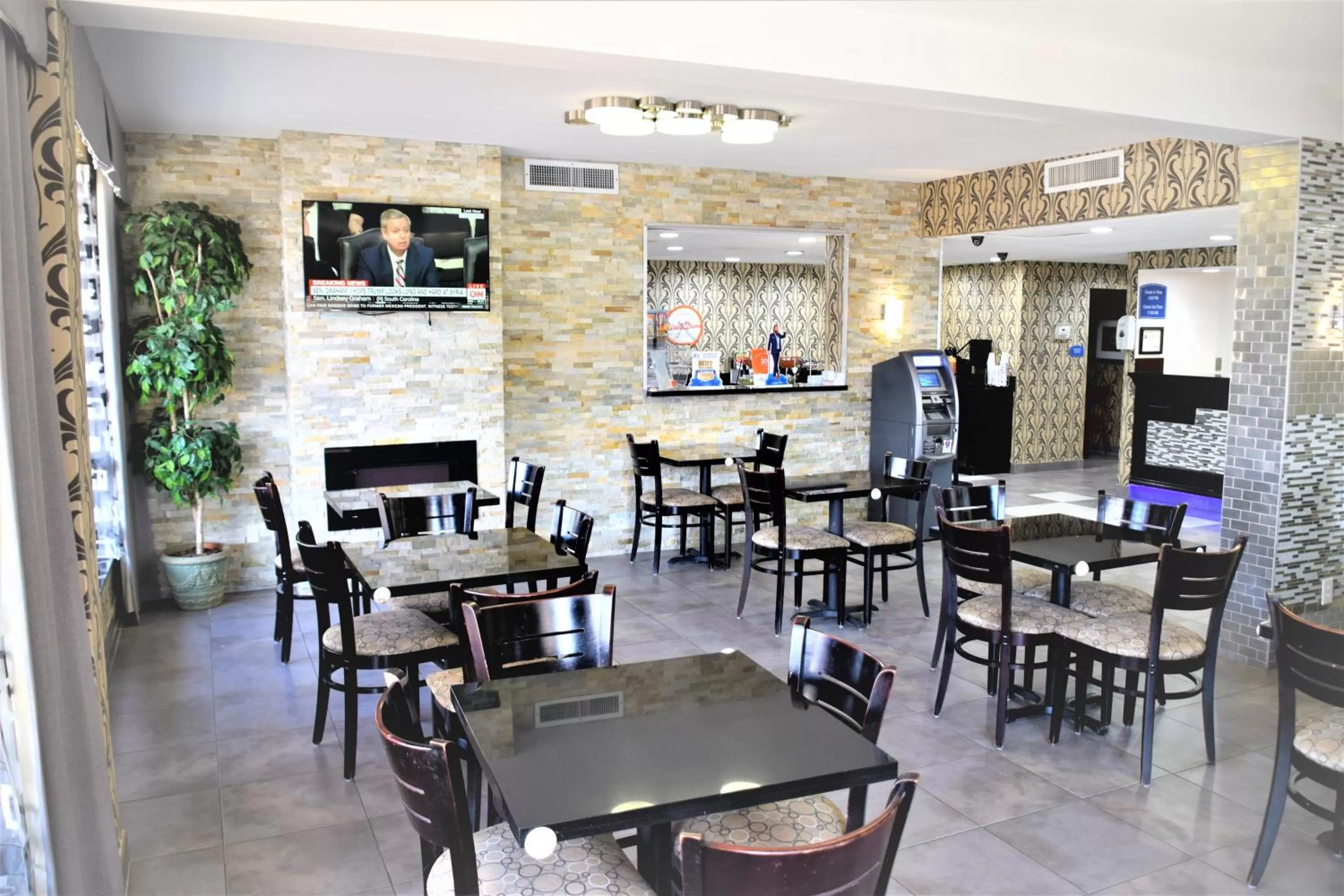 Howard Johnson by Wyndham Greensboro Near the Coliseum