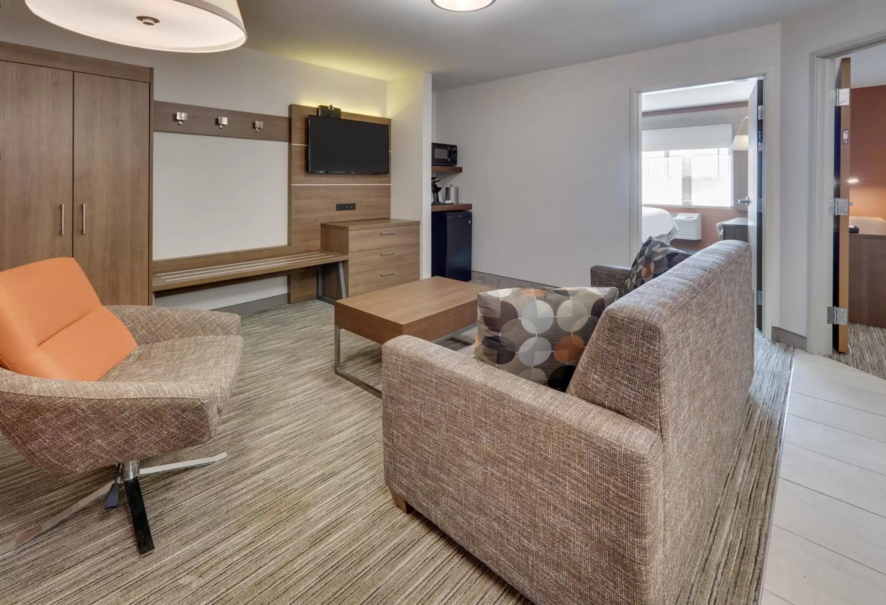 Photo of the whole room, Seating Area in Holiday Inn Express Scottsbluff - Gering, an IHG Hotel