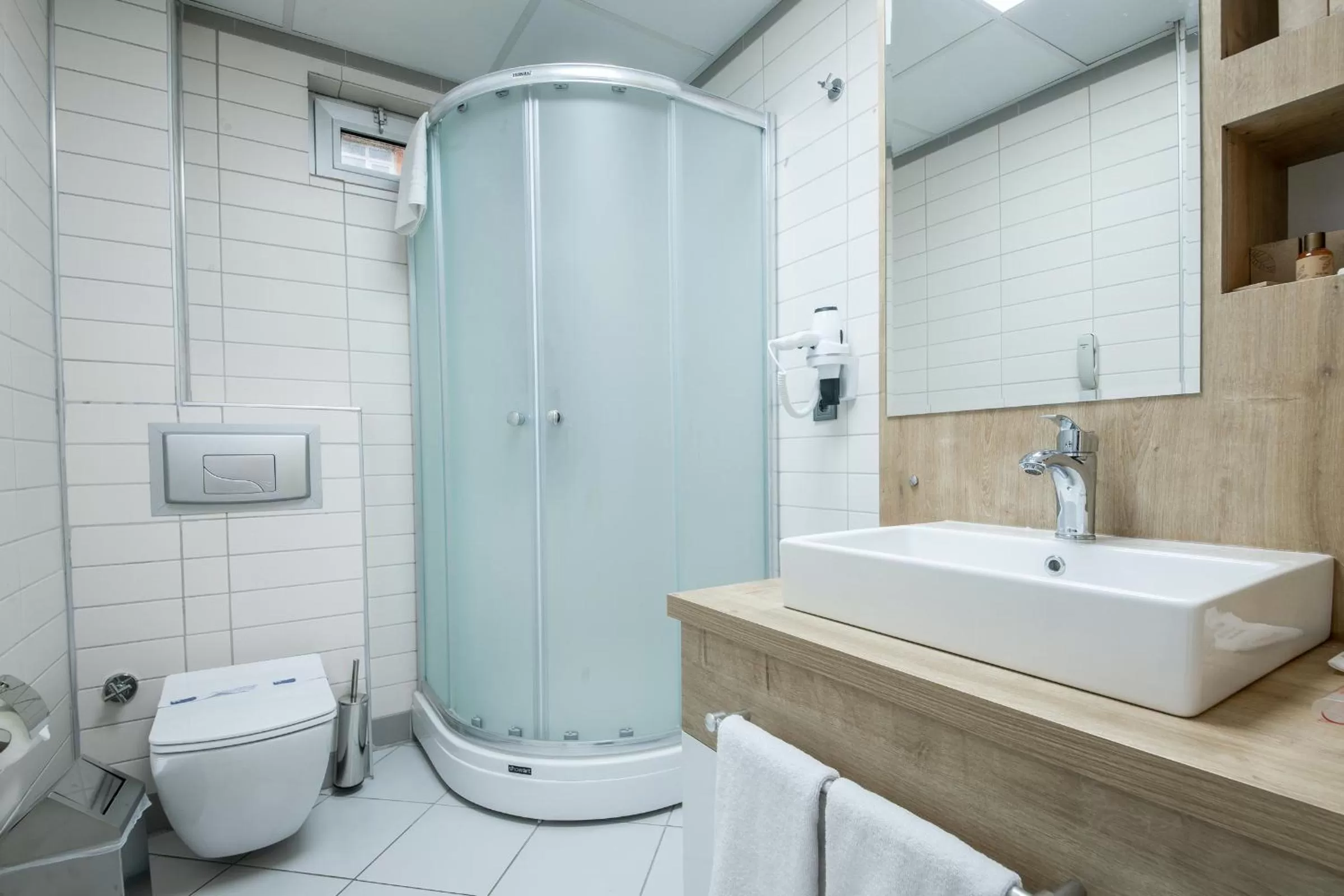 Shower in Adresin Hotel