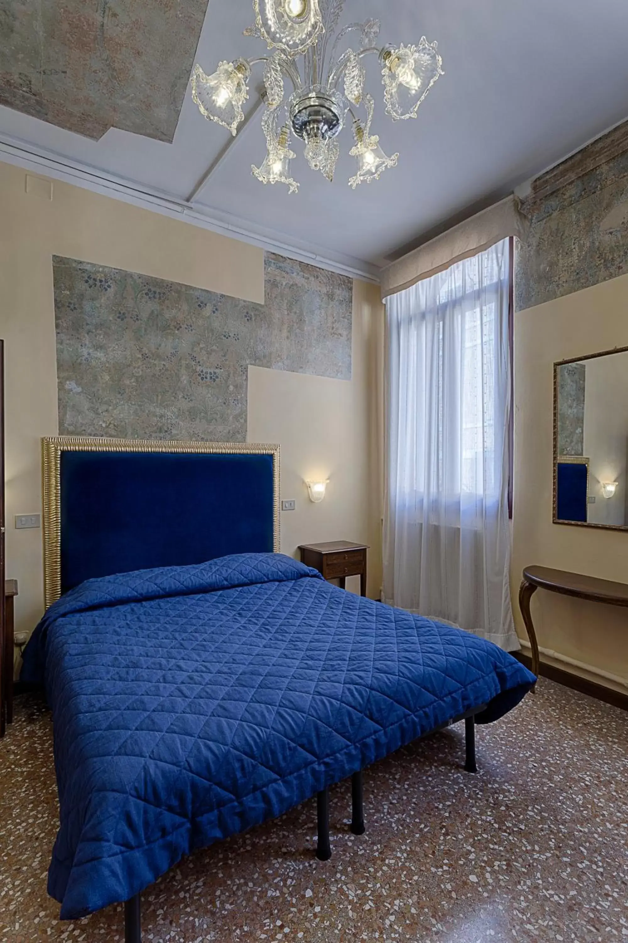 Photo of the whole room, Bed in Pensione Guerrato