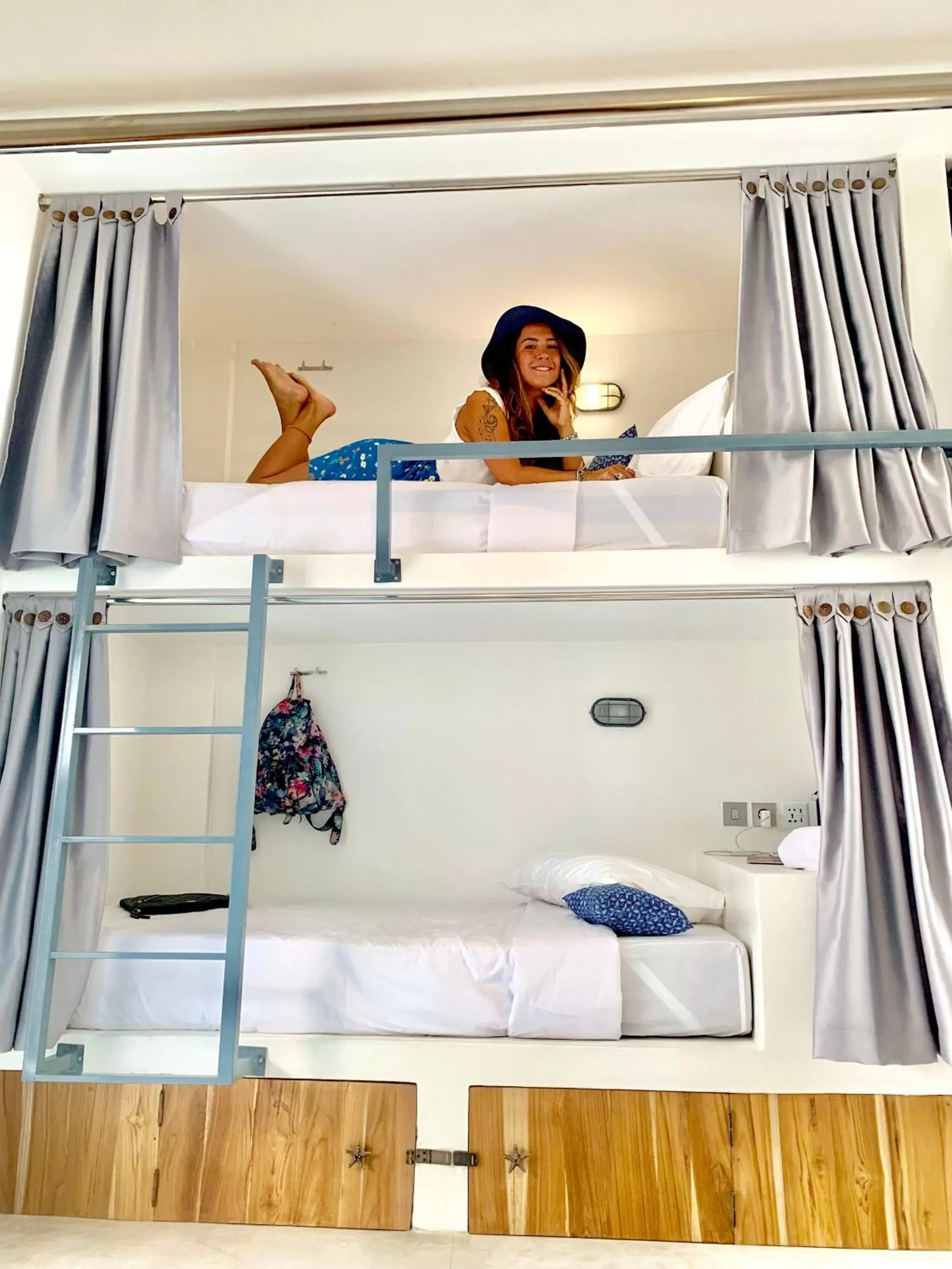 bunk bed in Seaesta Komodo Hostel & Hotel