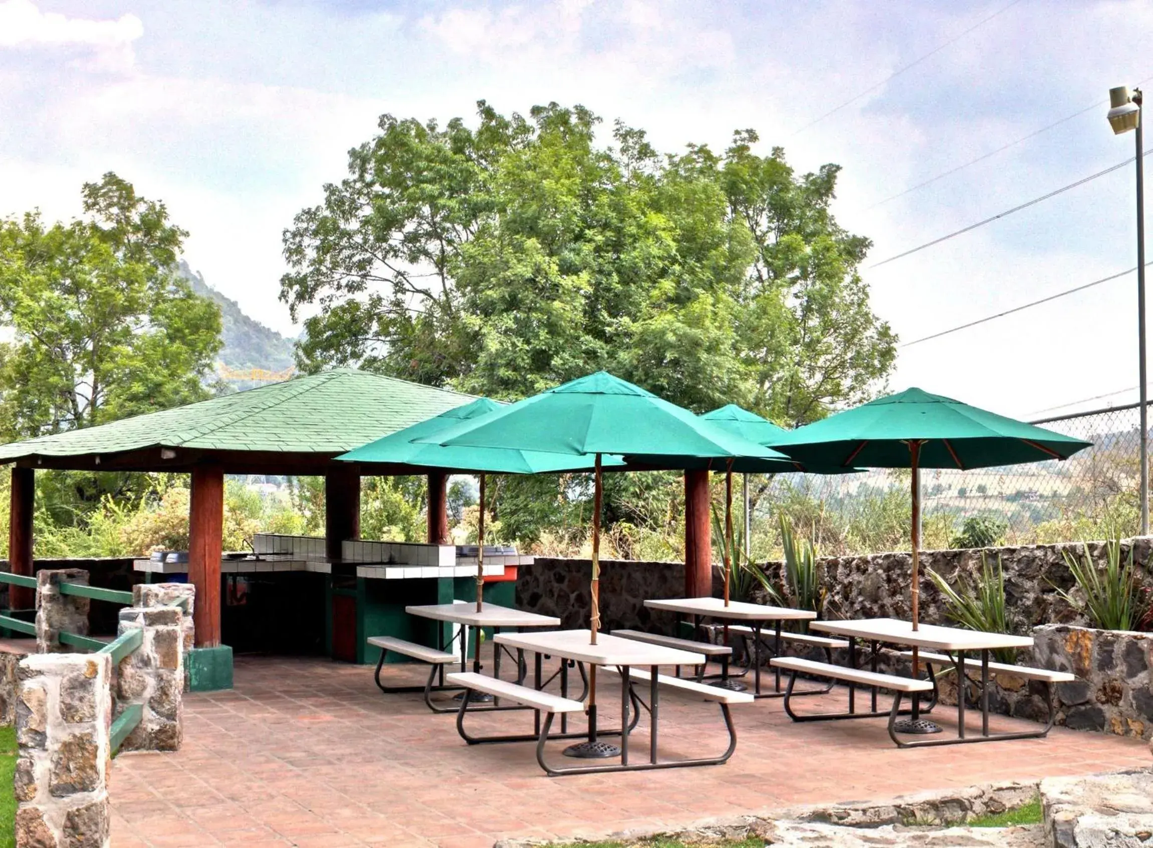 BBQ facilities in Cabañas El Estribo Hotel