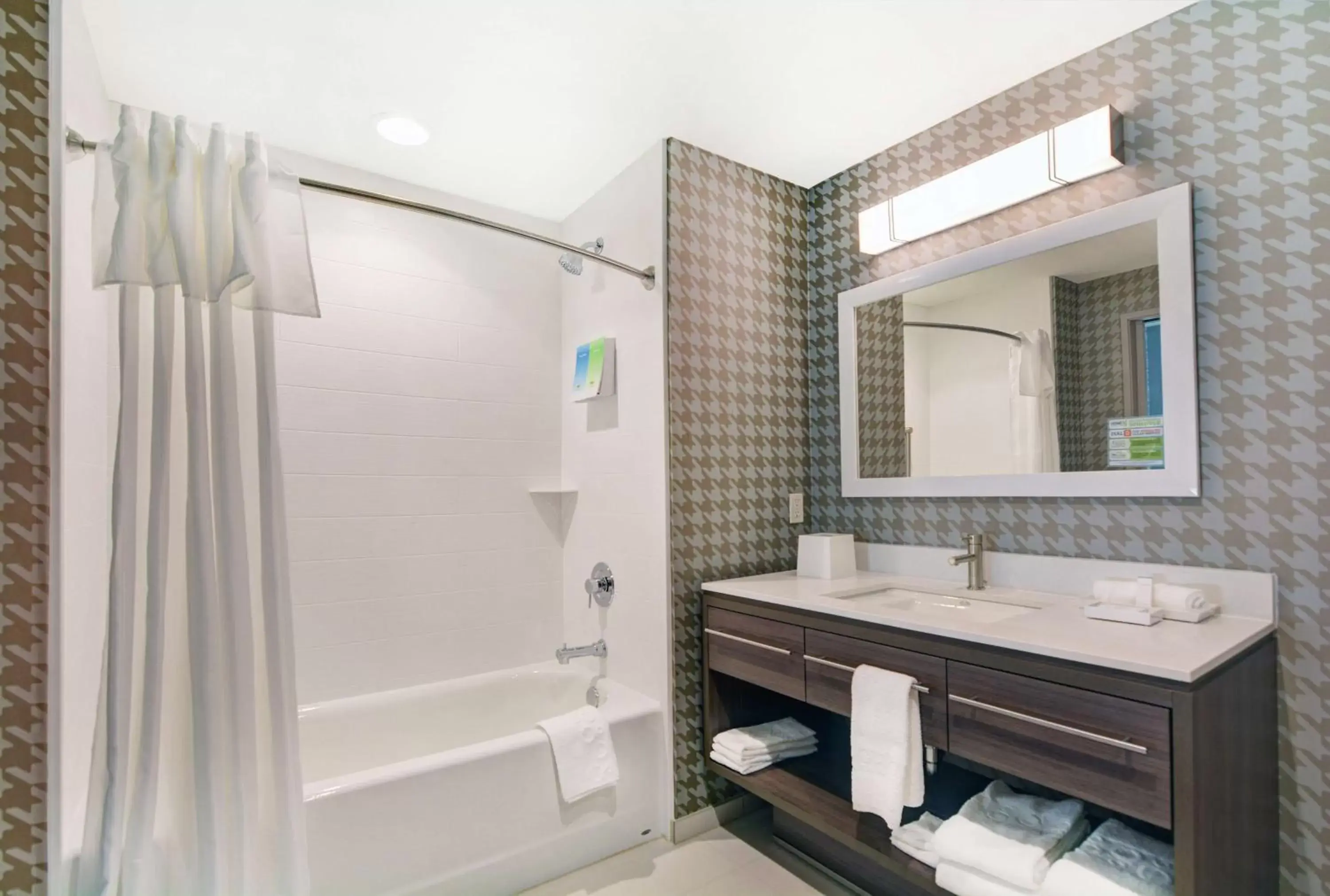 Bathroom in Home2 Suites By Hilton Grand Junction Northwest