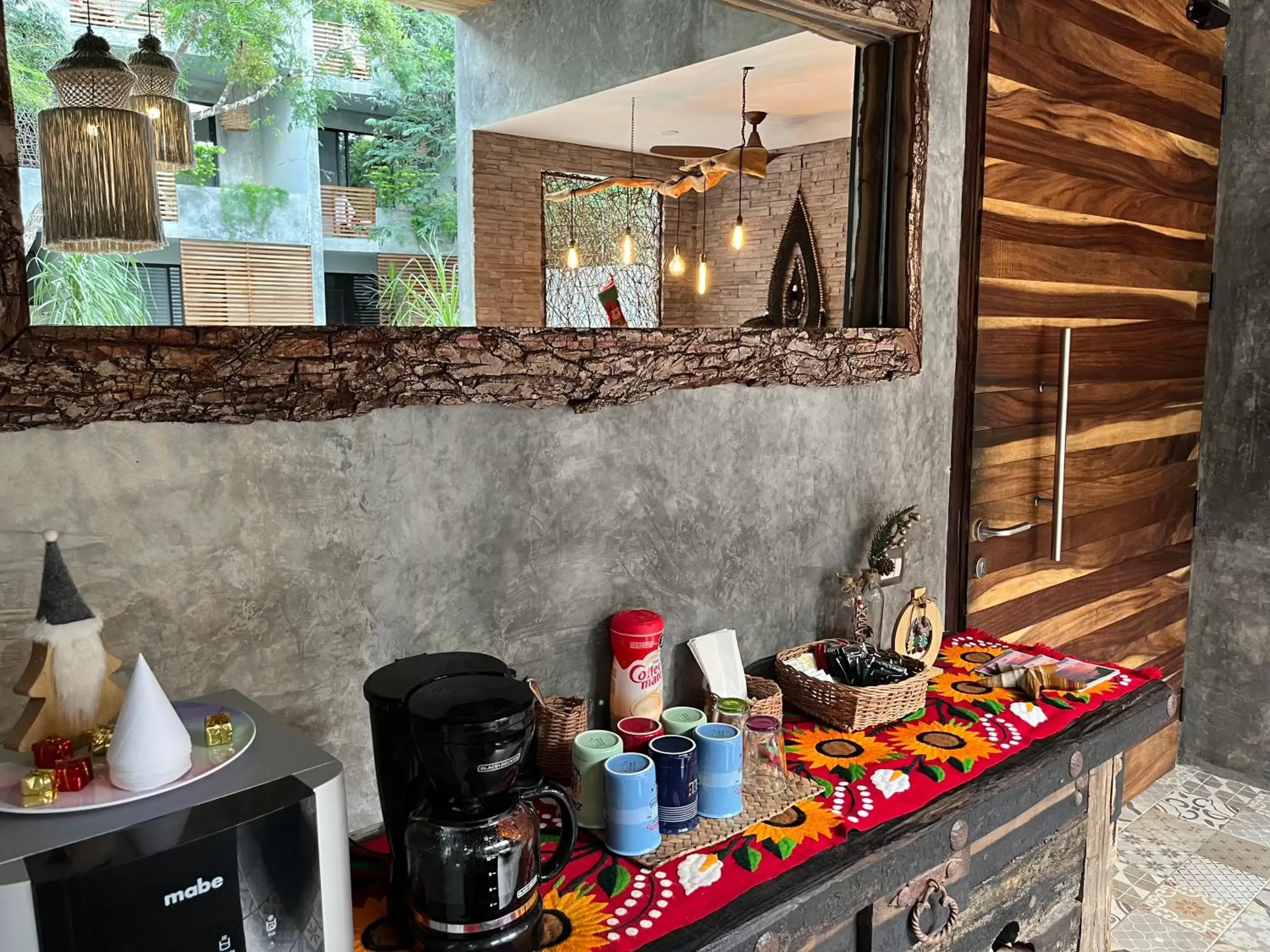 Coffee/tea facilities in Little Gem Hotel Tulum La Veleta