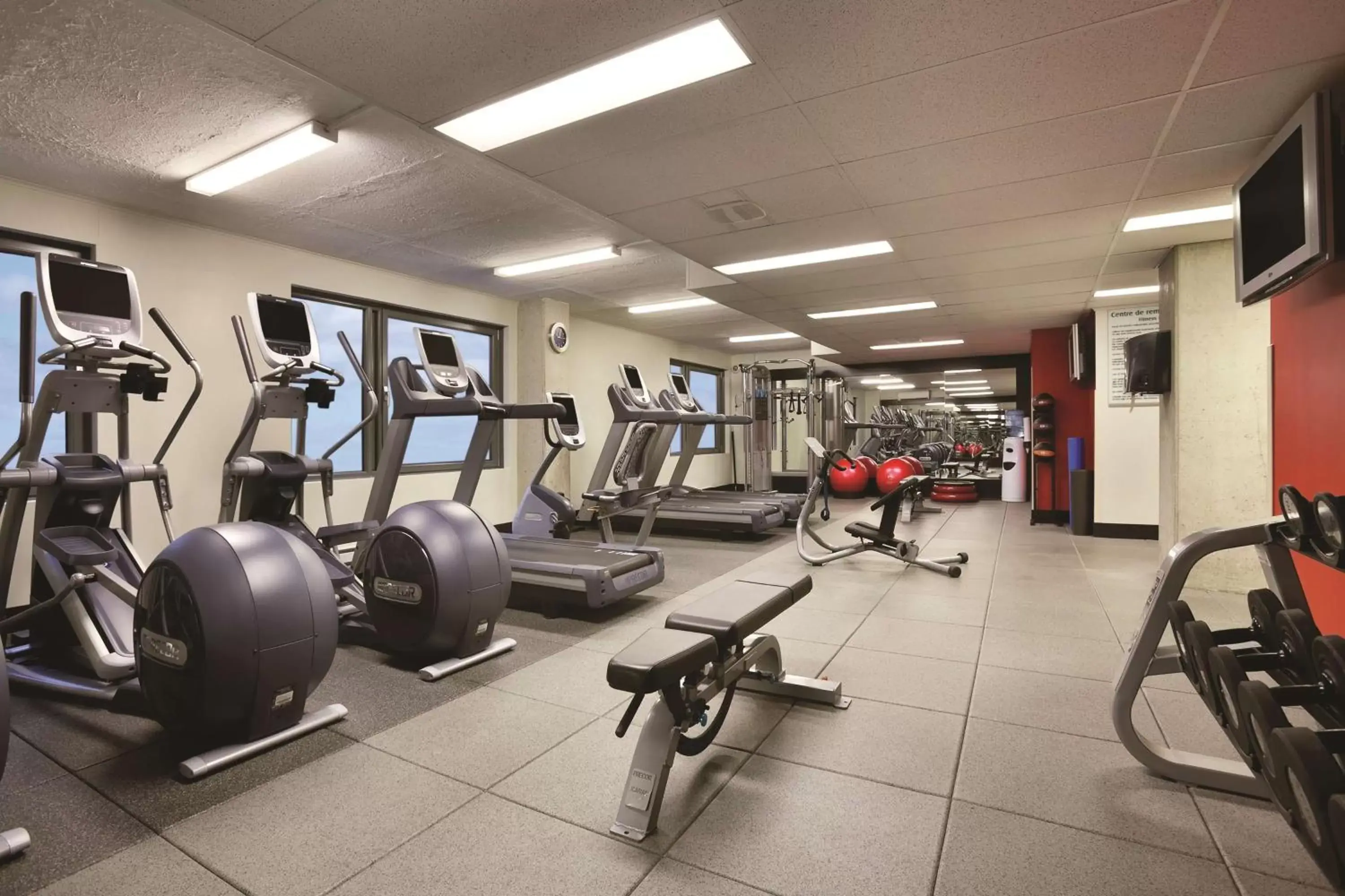 Fitness centre/facilities, Fitness Center/Facilities in Embassy Suites by Hilton - Montreal