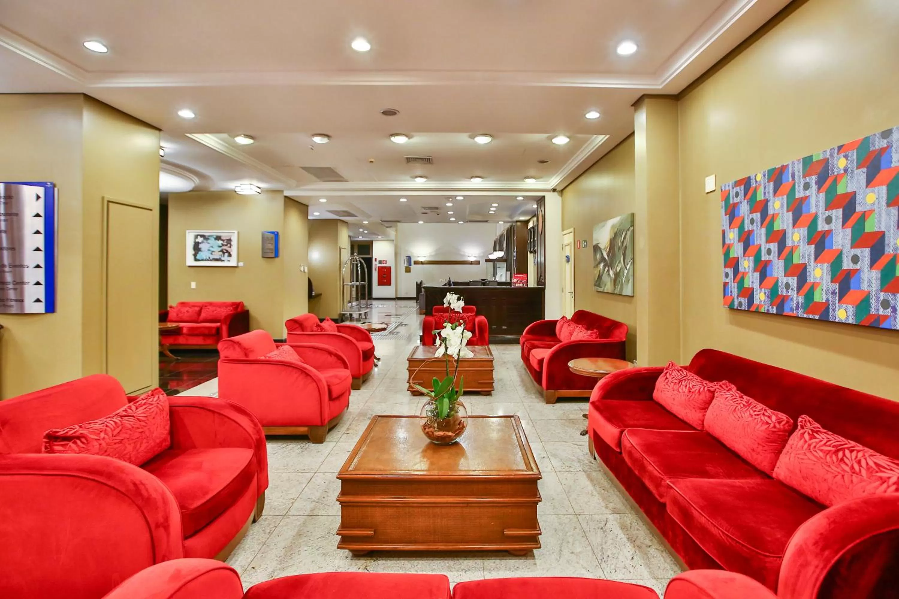 Seating area in Transamerica Executive Curitiba Batel