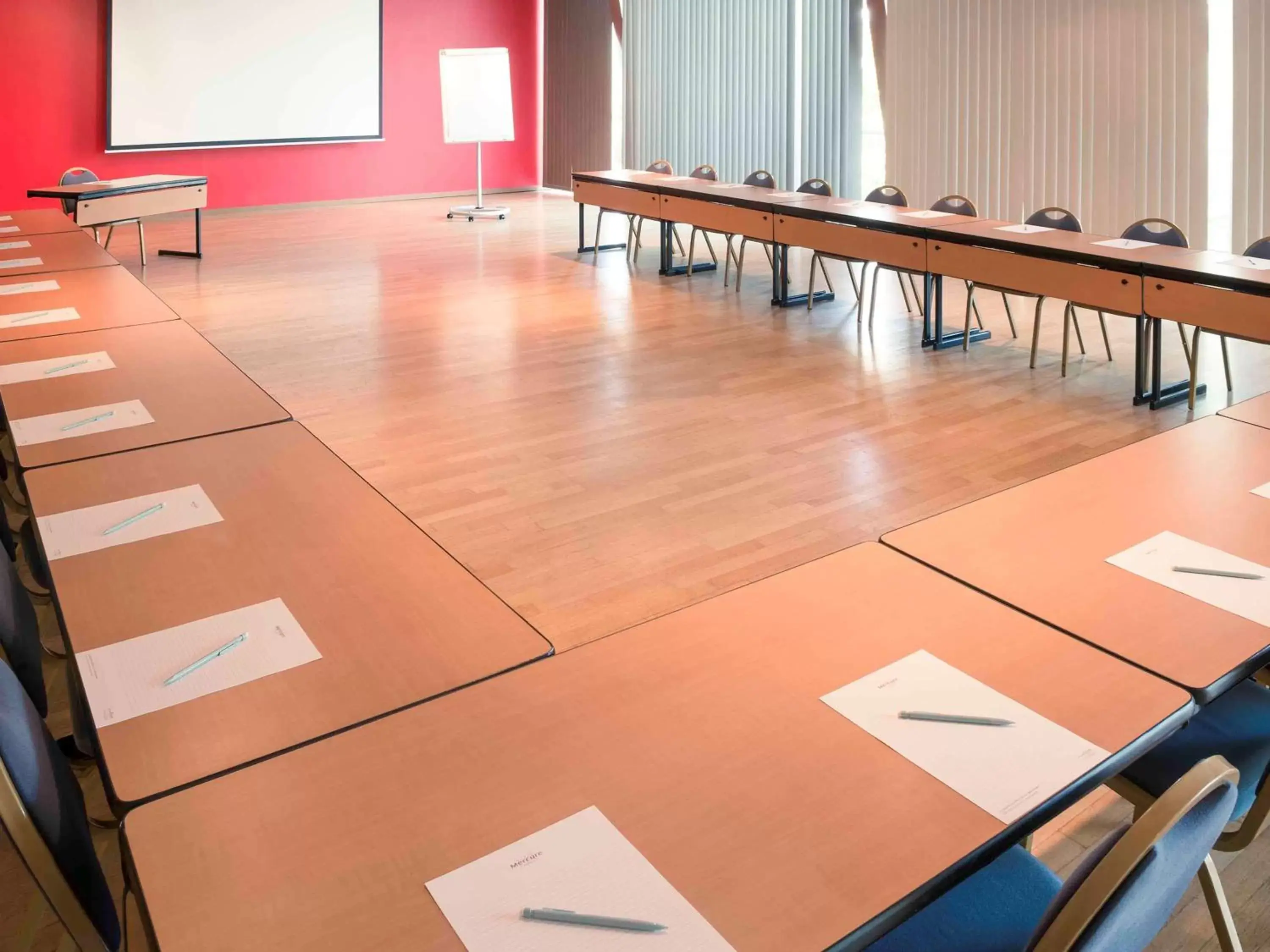On site, Business Area/Conference Room in Mercure Besancon Parc Micaud - Hotel & Bar & Restaurant