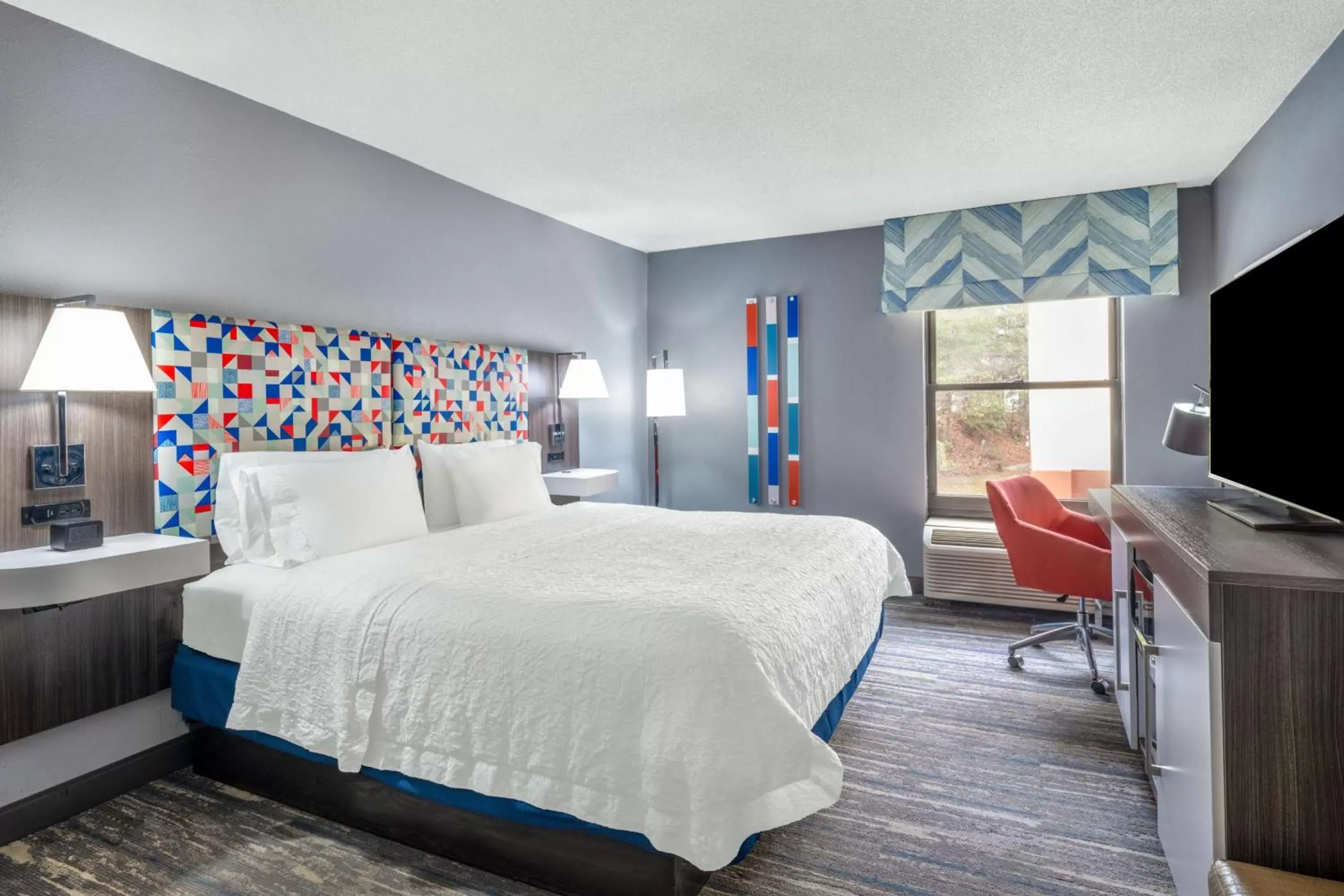 Bedroom, Bed in Hampton Inn By Hilton Sanford