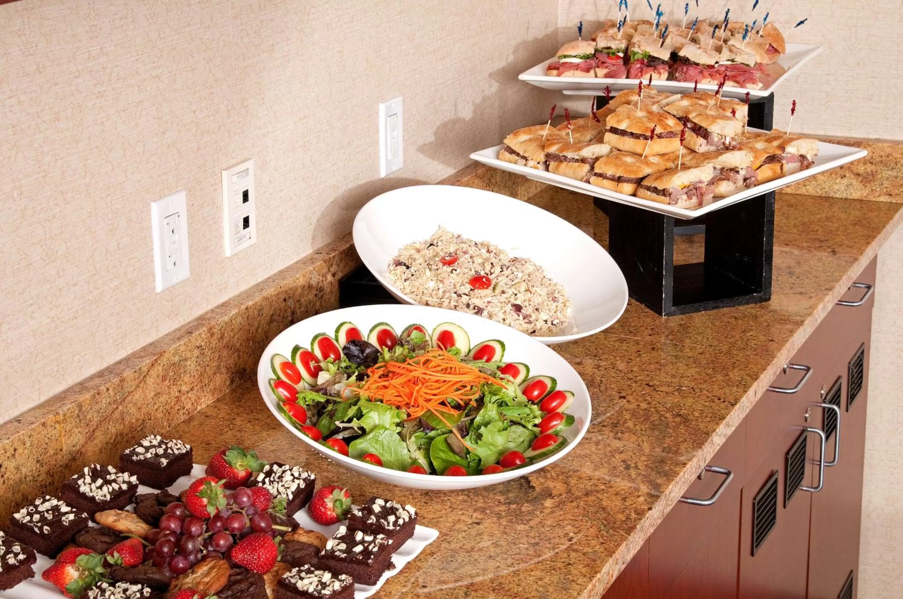 Restaurant/places to eat in Hilton Garden Inn Albany Medical Center