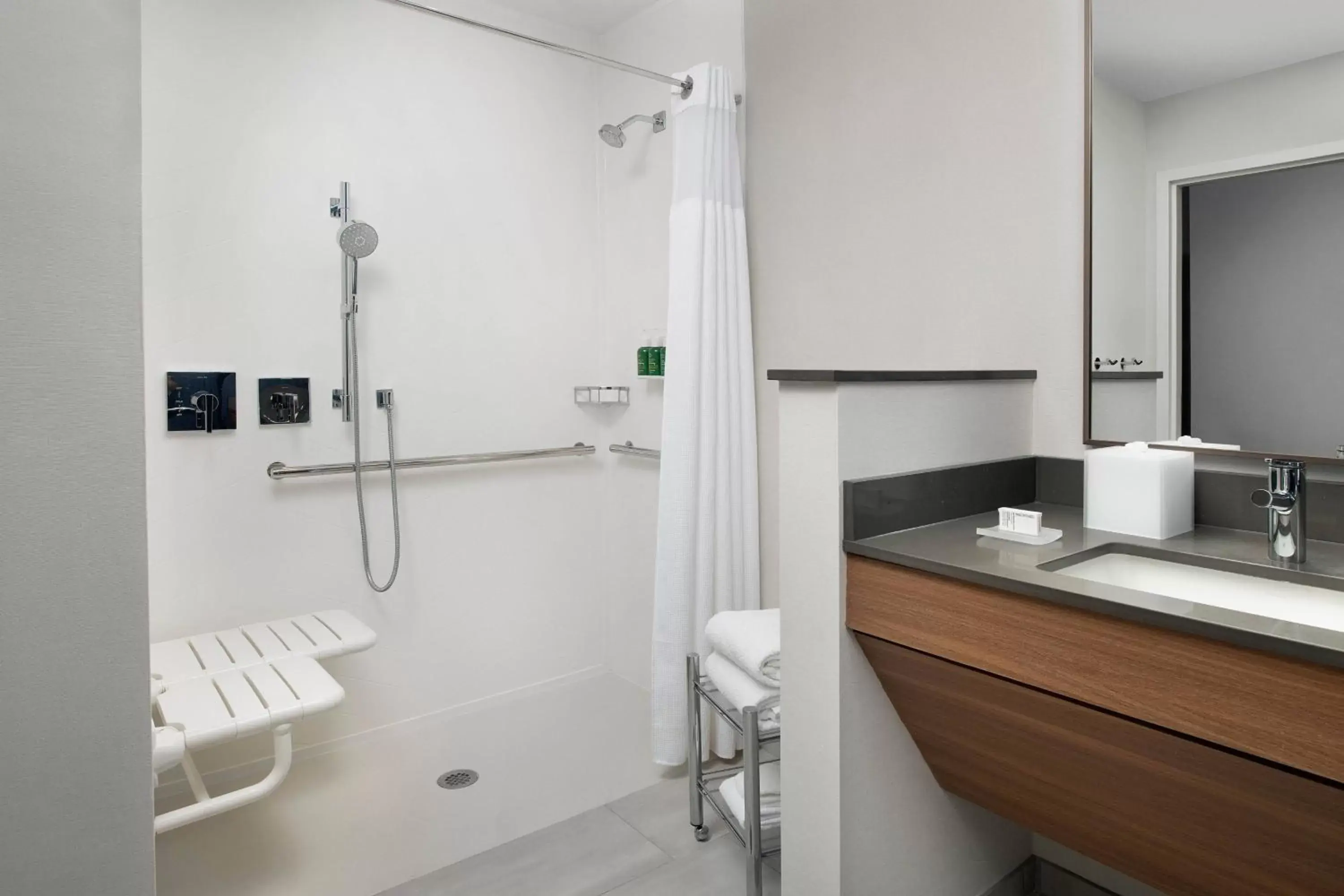 Bathroom in Fairfield Inn & Suites Homestead Florida City