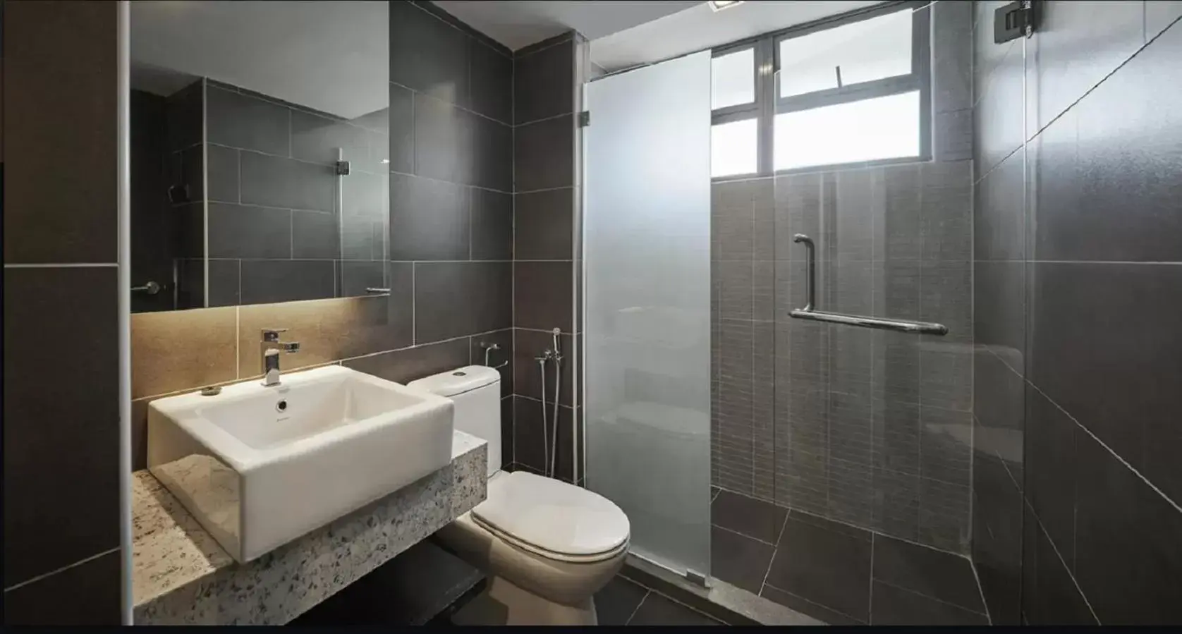 Bathroom in Tropics Eight Suites Bathroom in Tropics Eight Suites