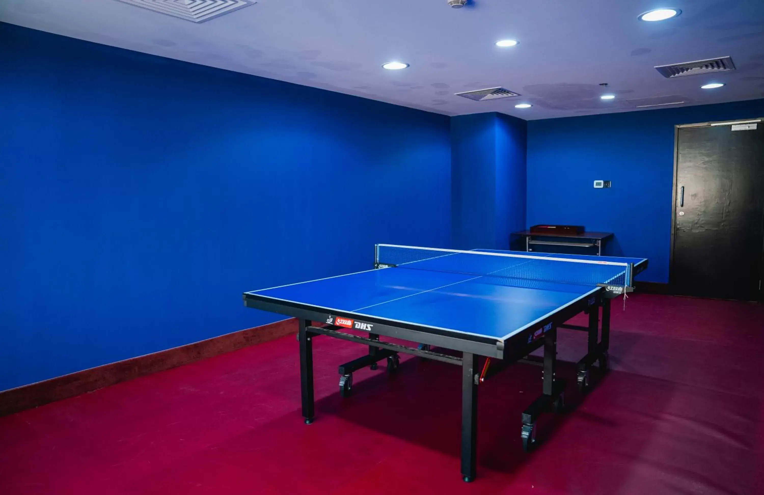 Tennis court, Table Tennis in Best Western Premier Muscat