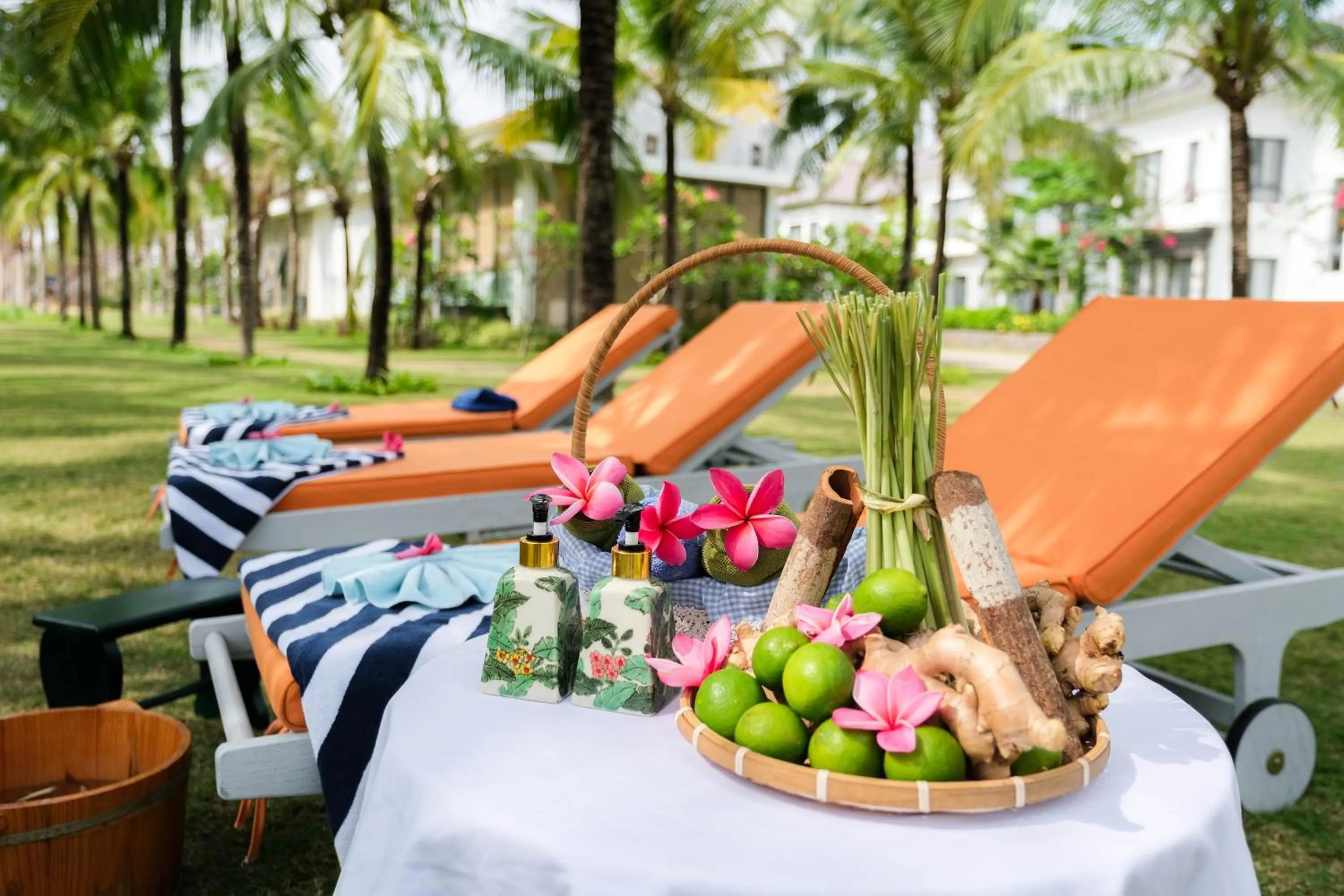 Spa and wellness centre/facilities in Sunset Sanato Resort & Villas