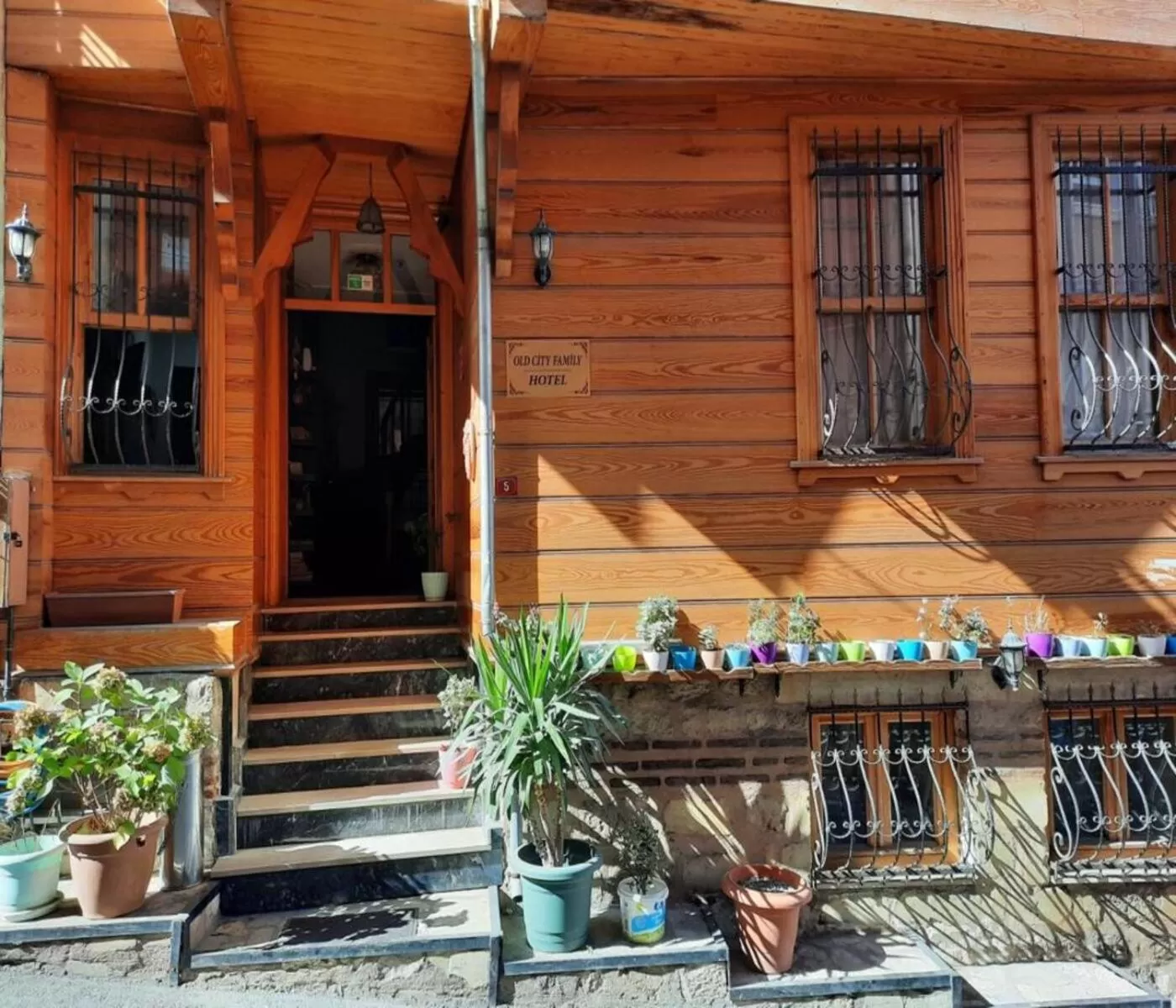 Property building in Old City Family Hotel