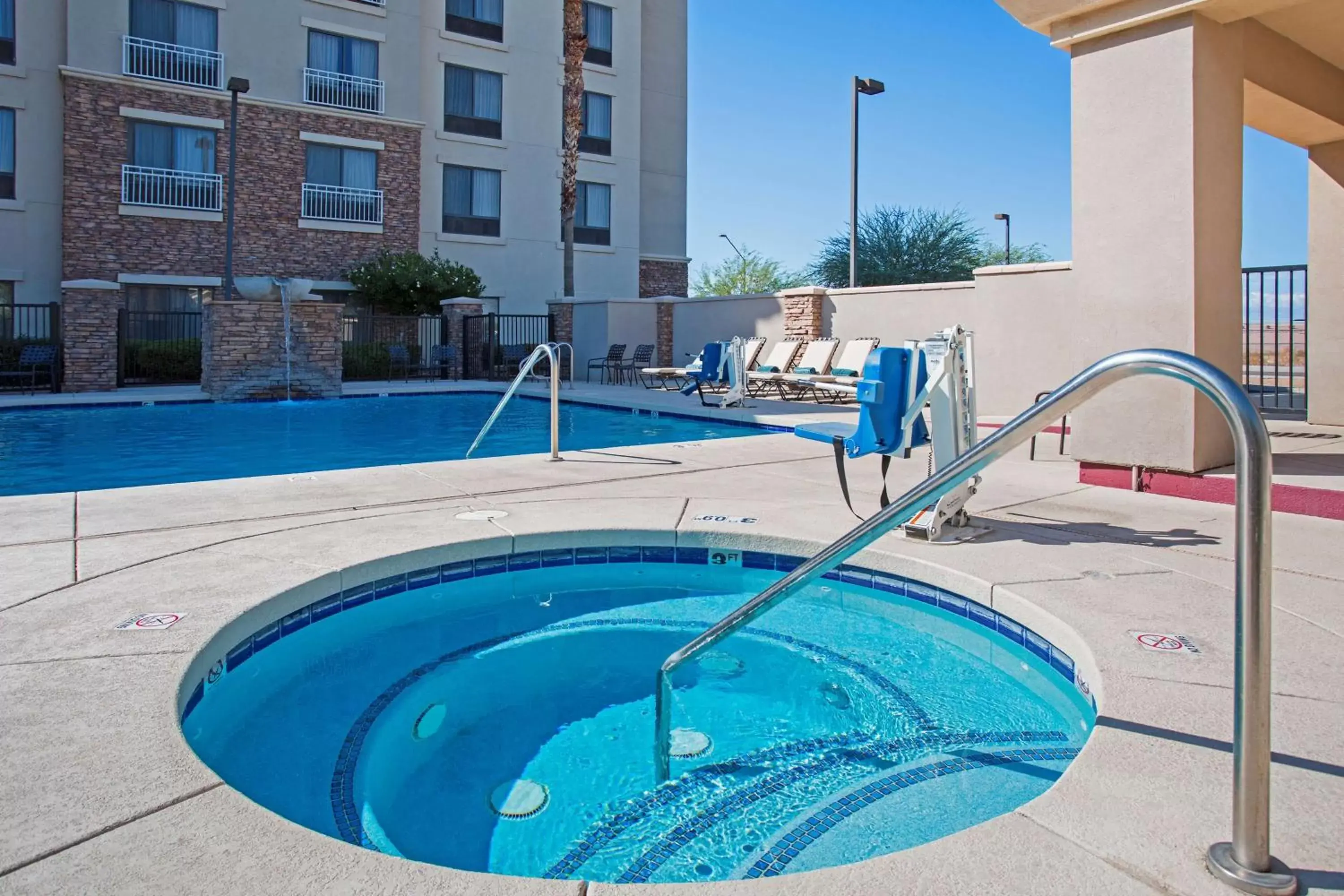 Pool view, Swimming Pool in Hilton Garden Inn Phoenix/Avondale