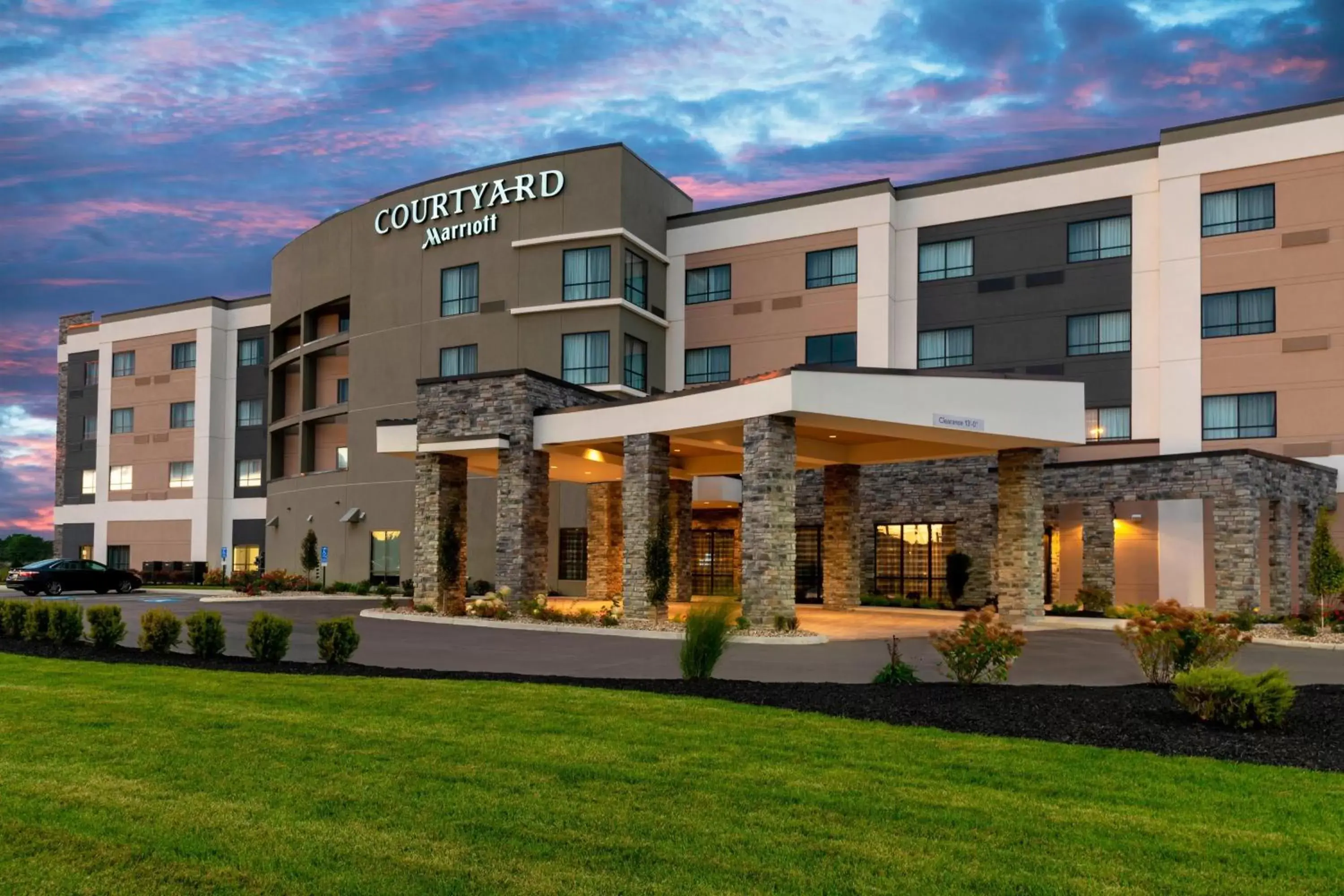 Property Building in Courtyard by Marriott Cleveland Elyria
