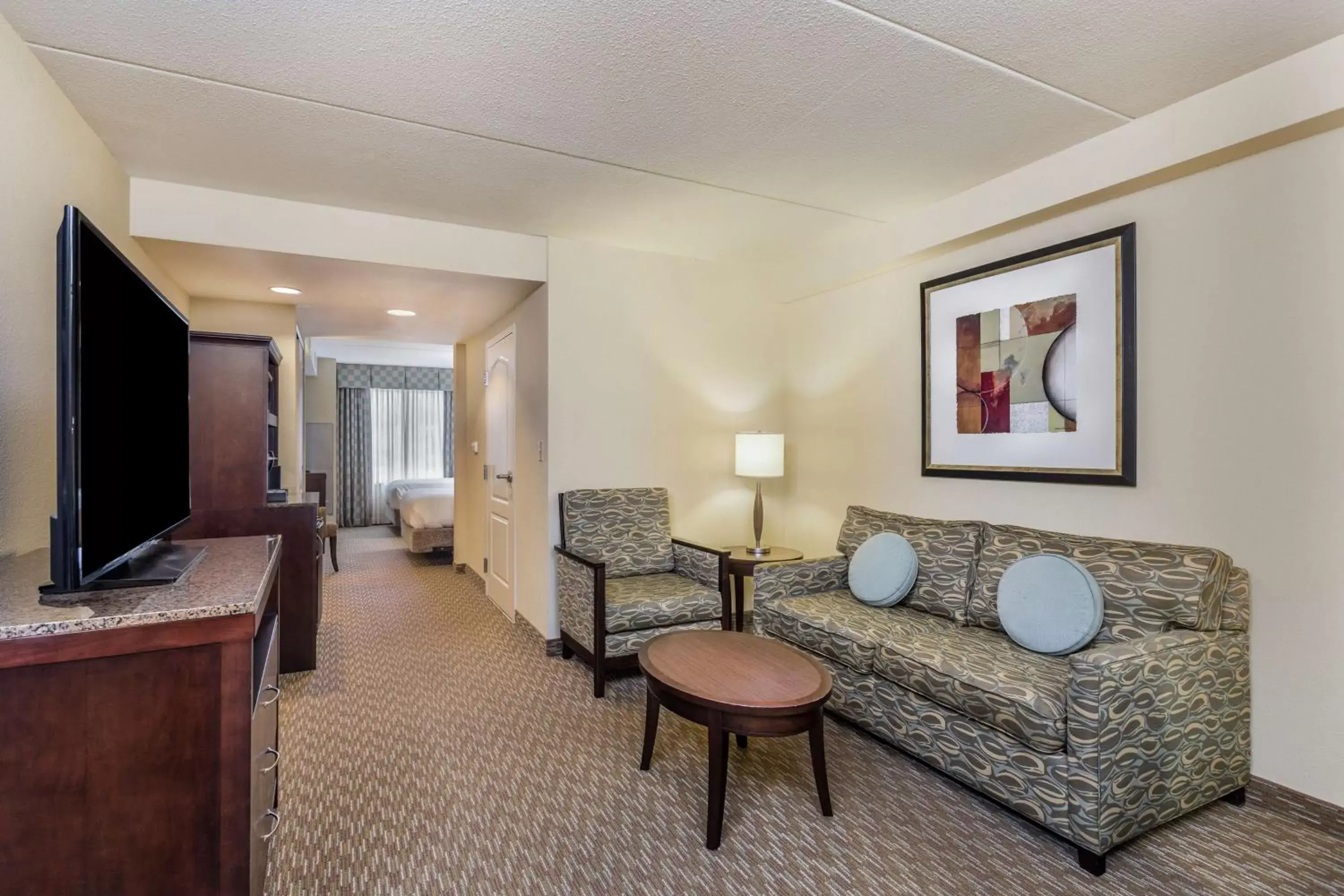 Bedroom, Seating Area in Hilton Garden Inn Gainesville