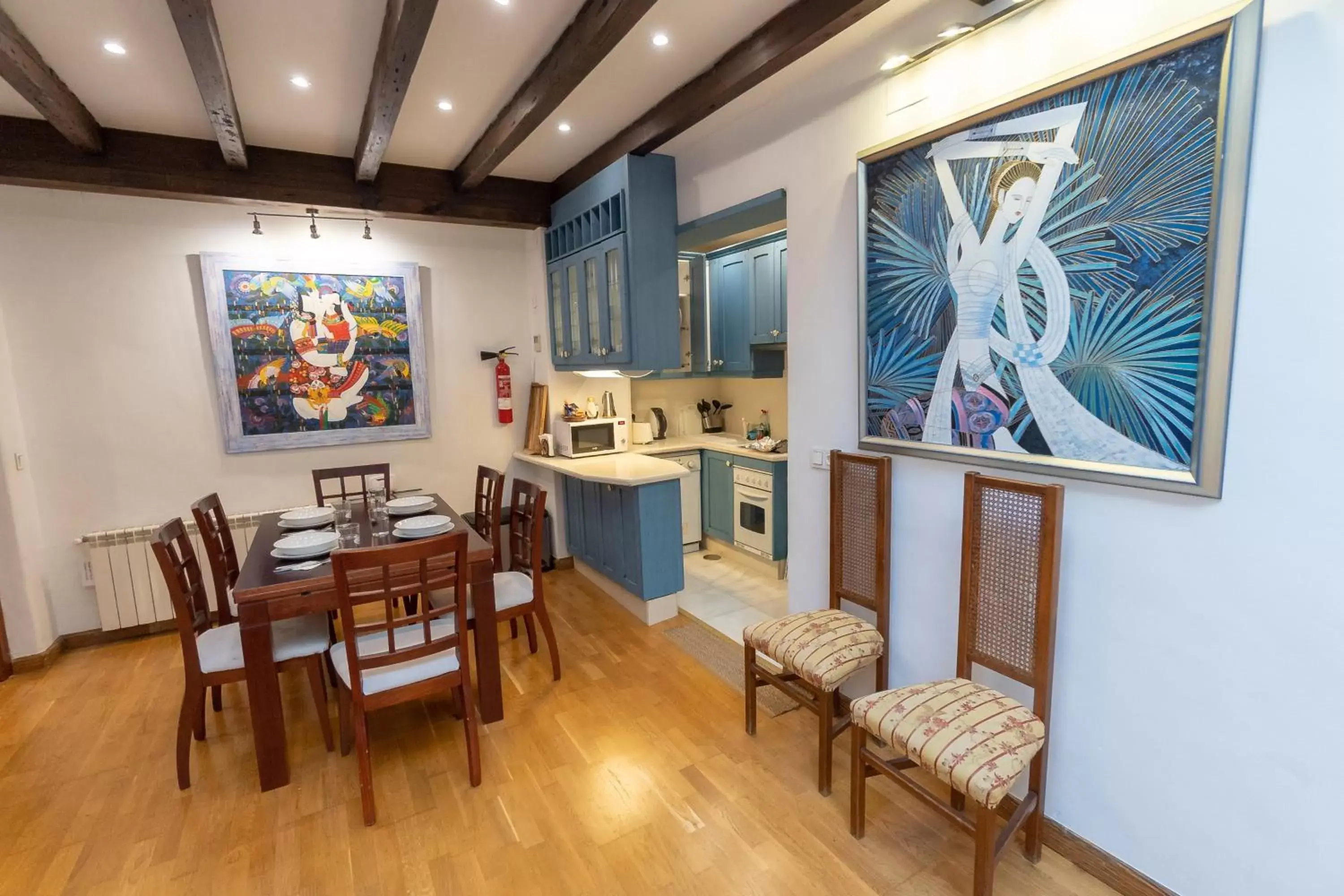 Kitchen or kitchenette, Dining Area in SUAY APARTMENTS