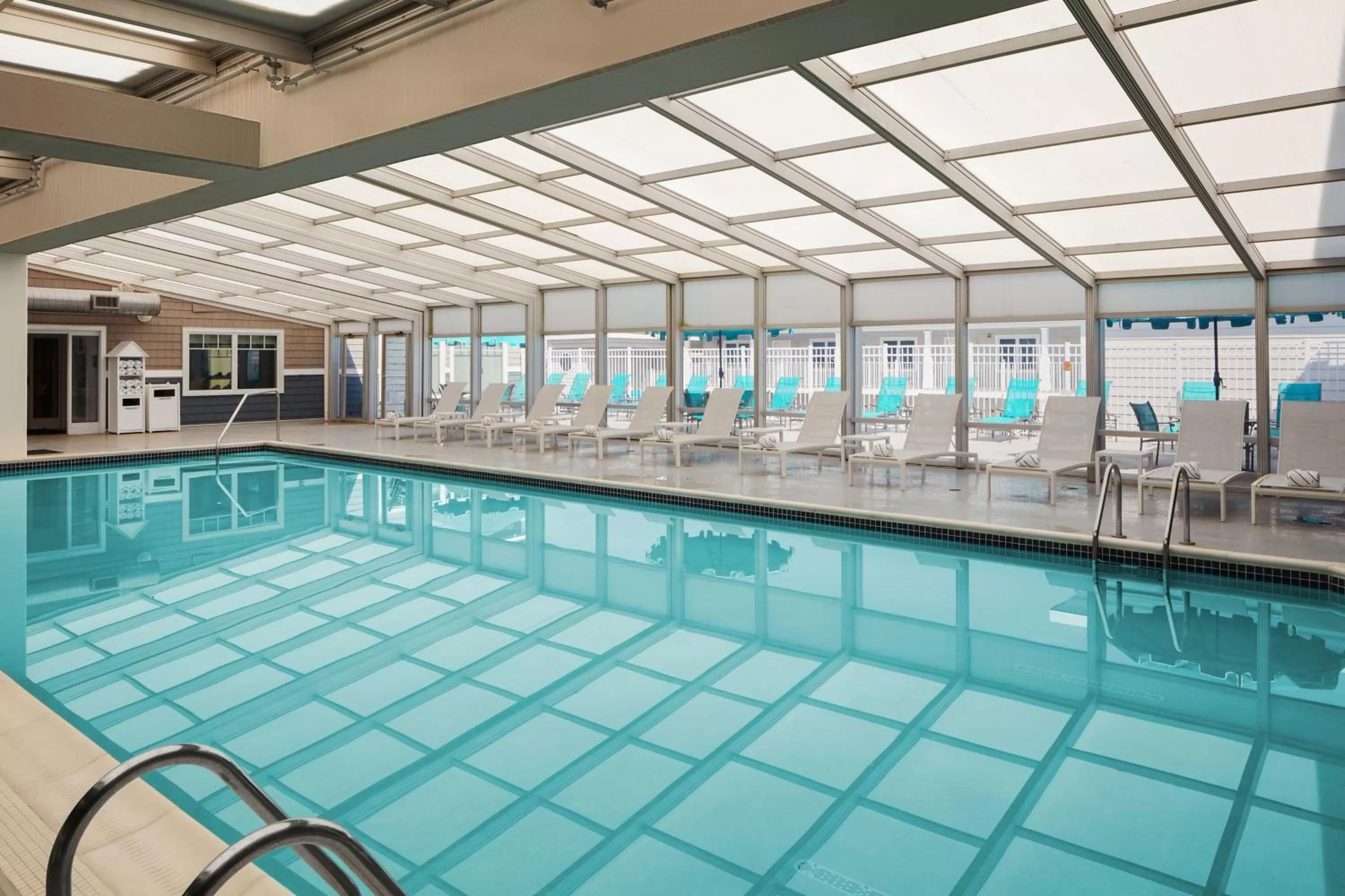 Swimming pool in Bethany Beach Ocean Suites Residence Inn by Marriott