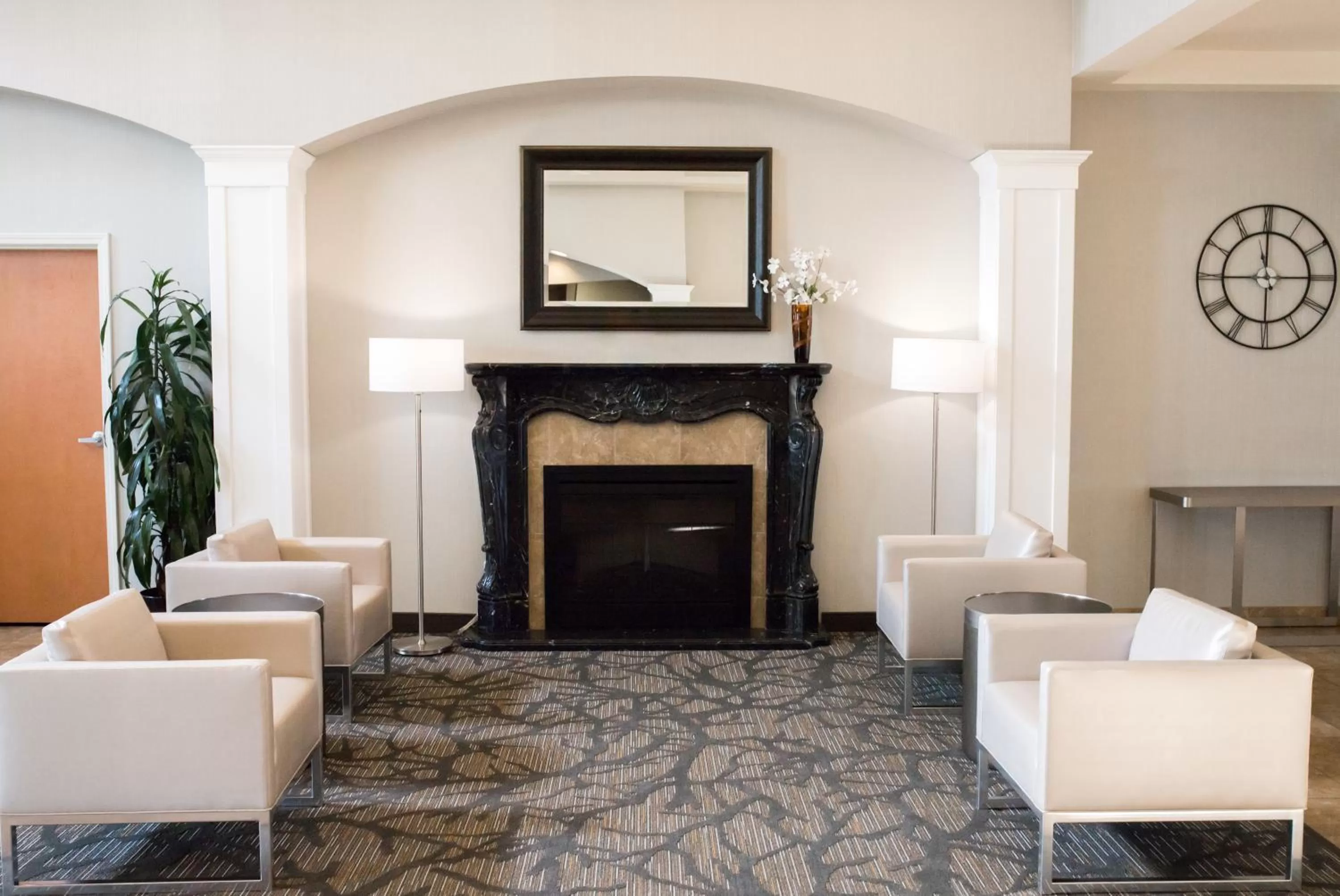 Property building in Wingate by Wyndham Moses Lake