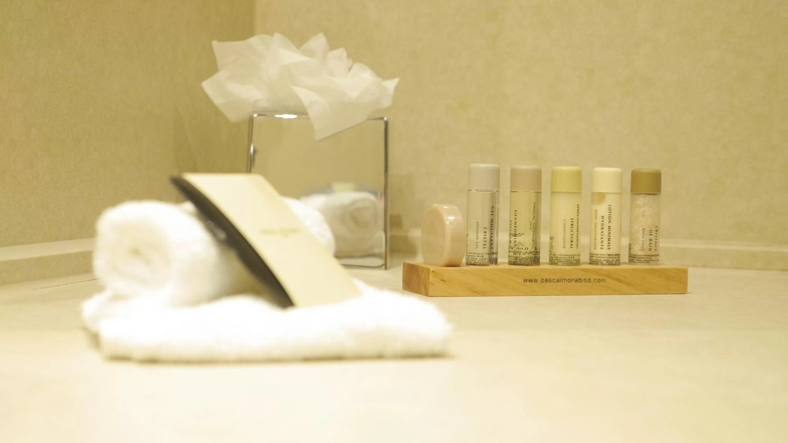 Bathroom in The Big Blue Hotel - Blackpool Pleasure Beach