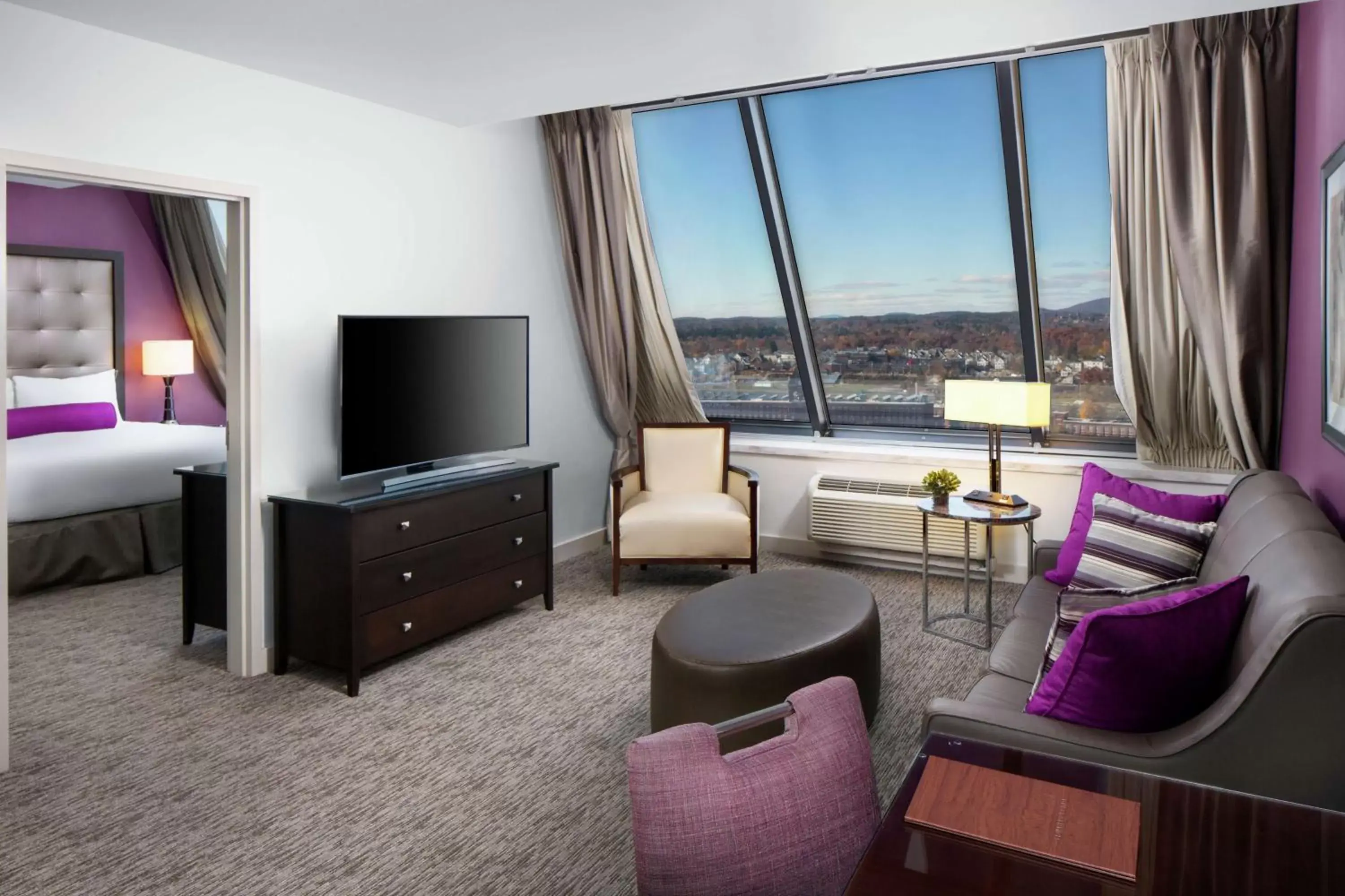 Two-Room King Suite with Sofa Bed in DoubleTree by Hilton Manchester Downtown