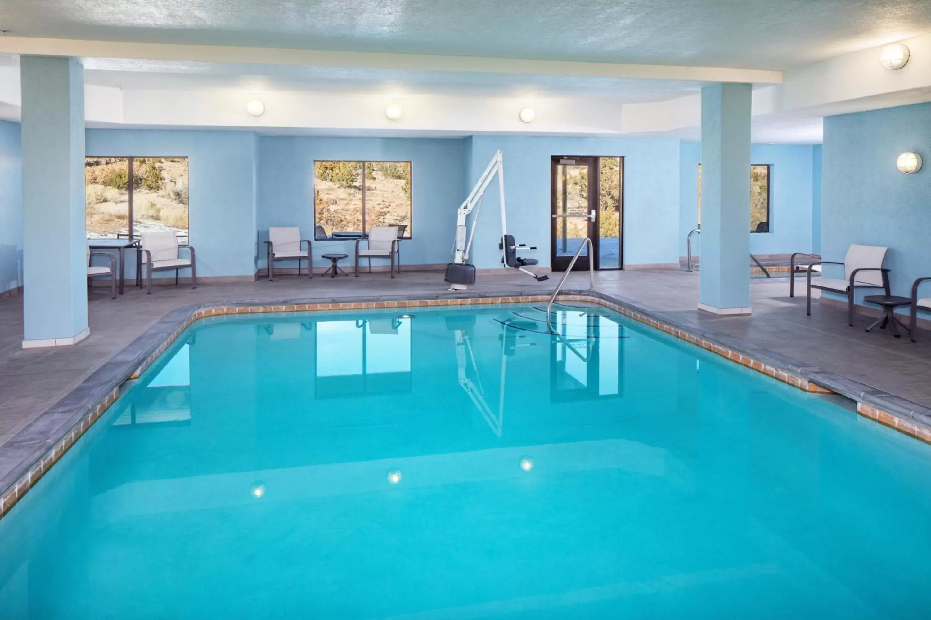Swimming pool in Holiday Inn Express and Suites Los Alamos Entrada Park by IHG Swimming pool in Holiday Inn Express and Suites Los Alamos Entrada Park by IHG