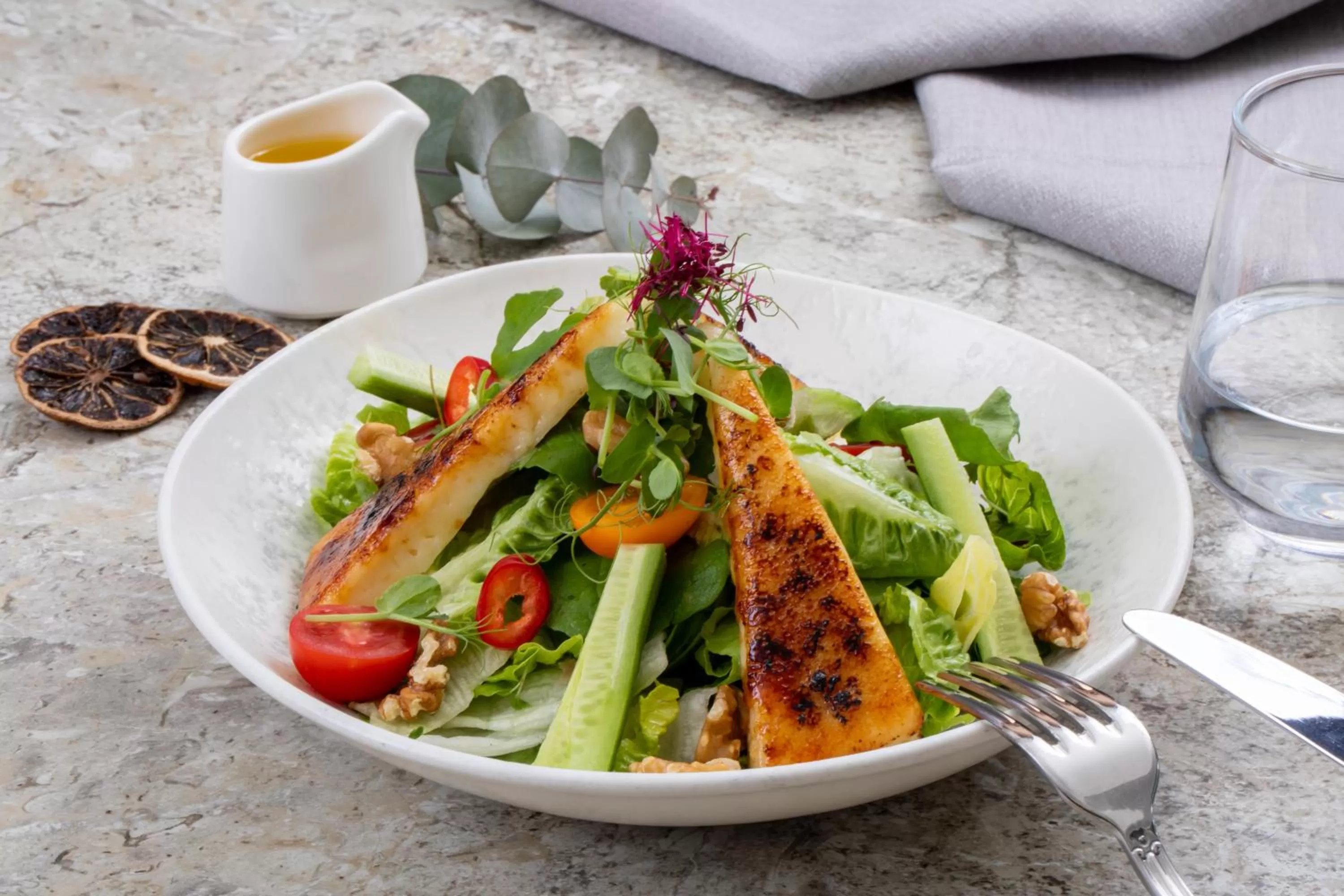 Food and drinks in Mula Hotel