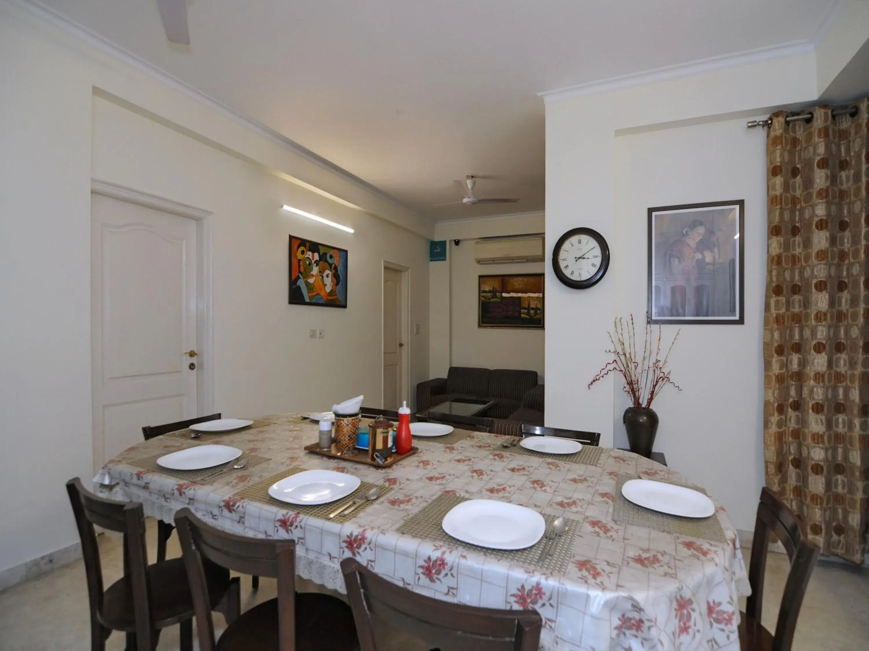 Restaurant/places to eat in Mehra Residency at The Airport Restaurant/places to eat in Mehra Residency at The Airport