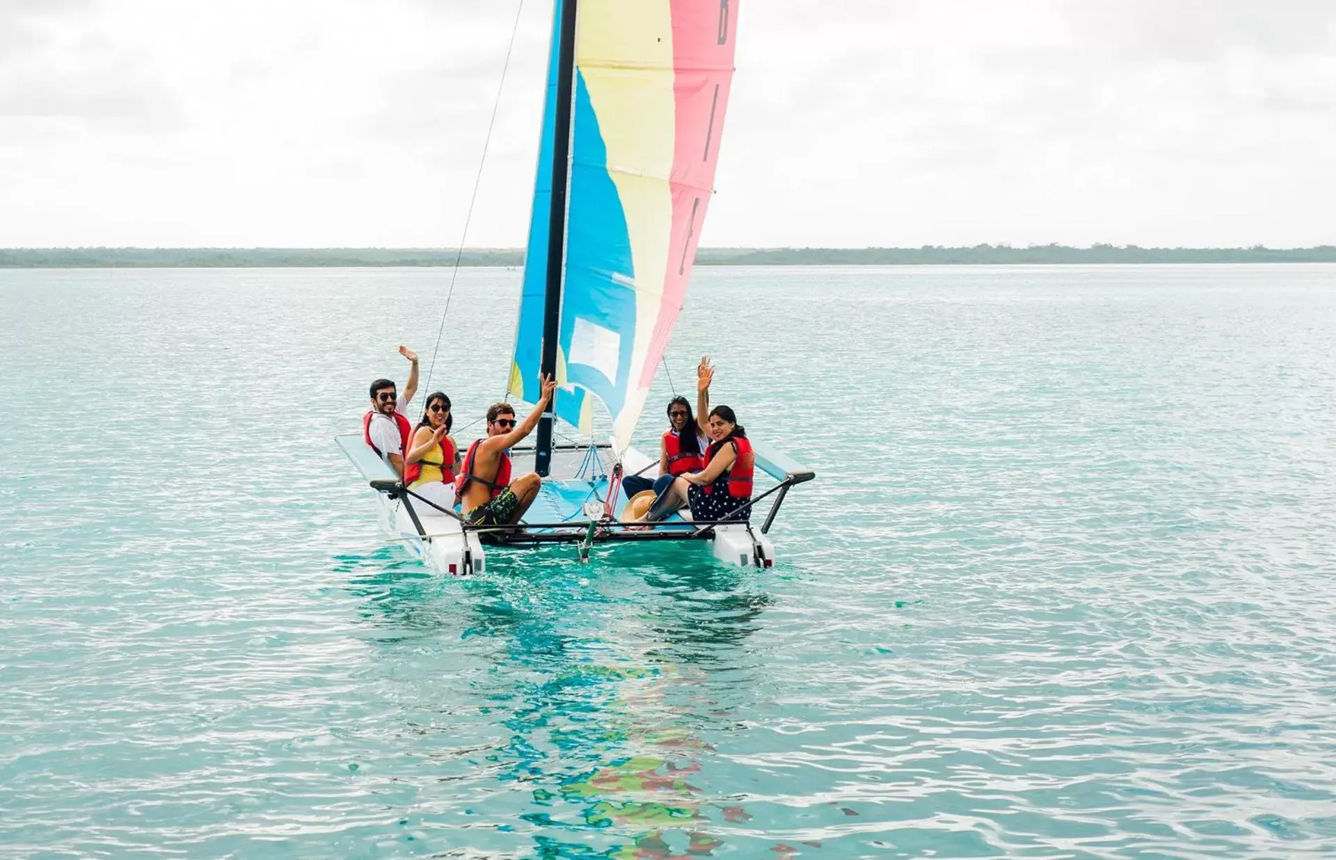 Windsurfing in Casa Lamat