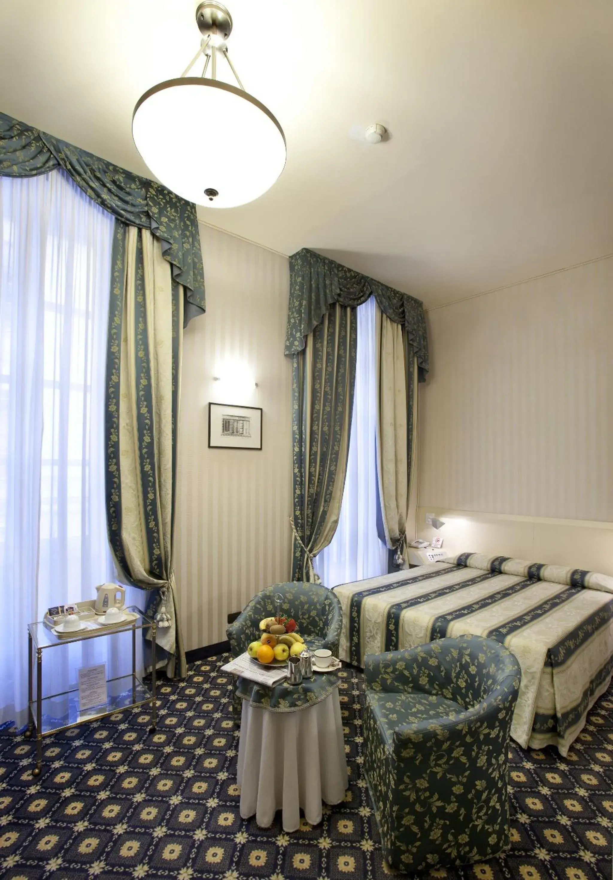 Photo of the whole room in Hotel Principe di Piemonte