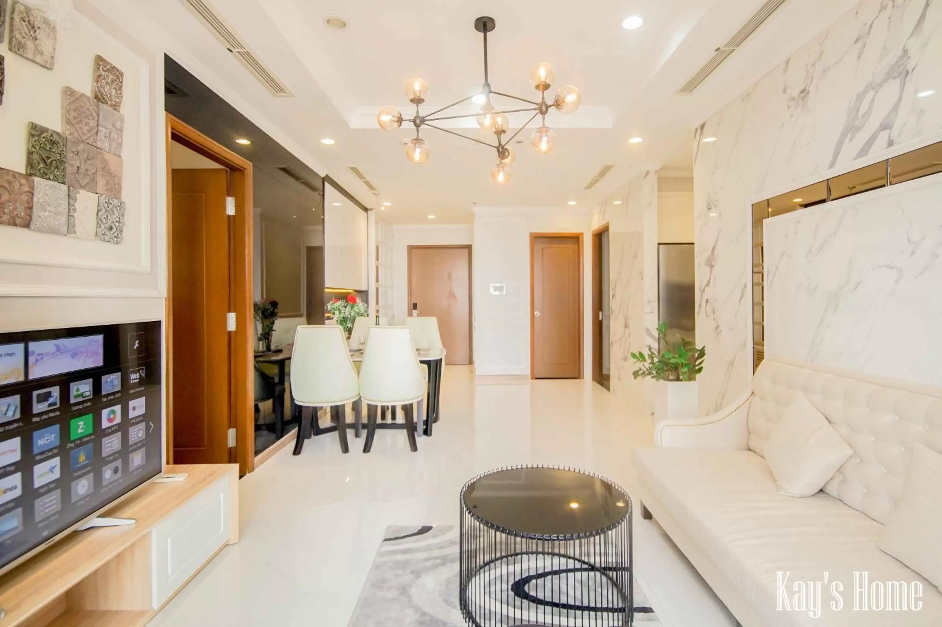 Communal lounge/ TV room, Seating Area in Vinhomes Central Park-Nice Homes