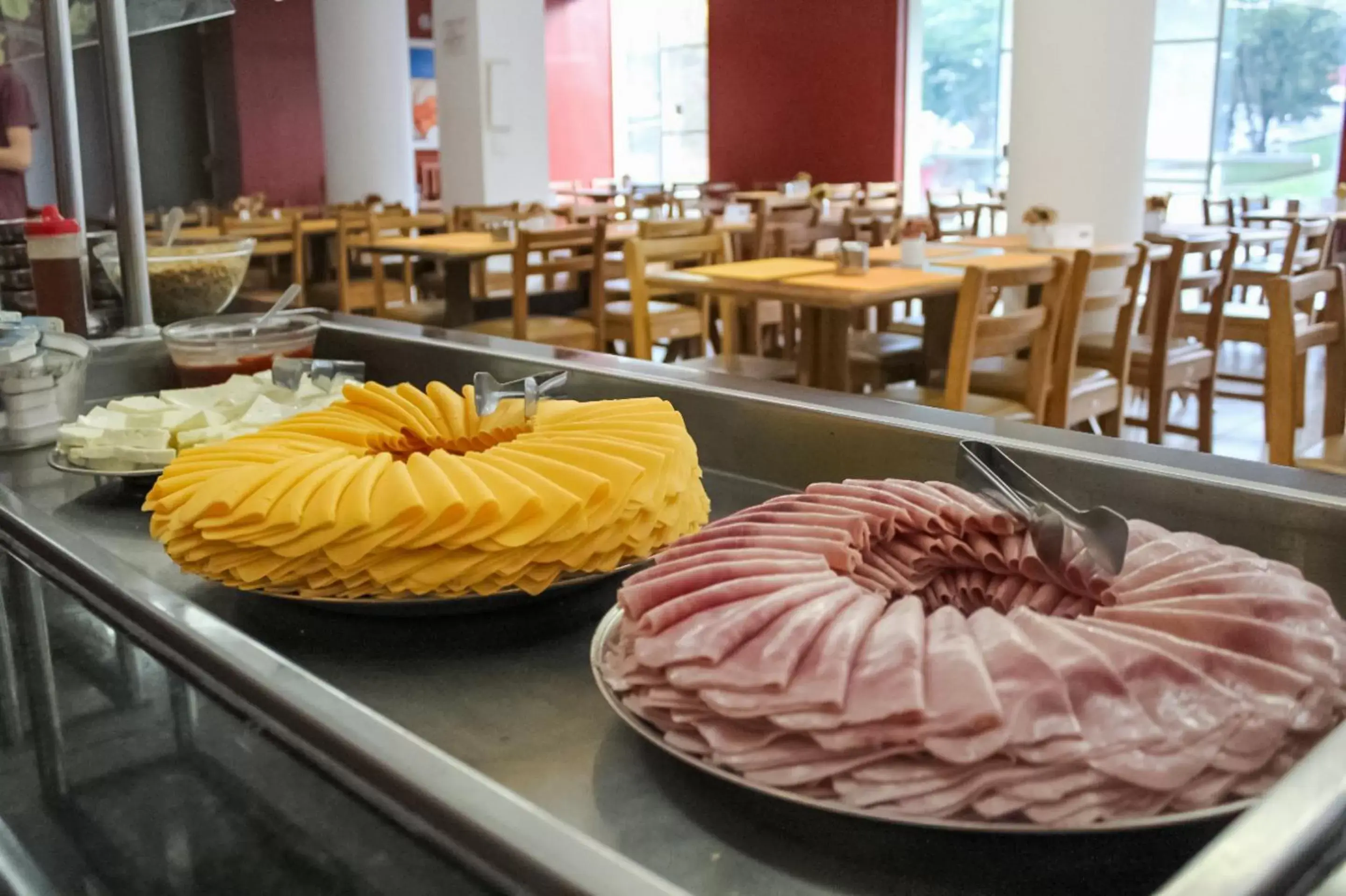 Food and drinks in VOA Plazza Hotel Food and drinks in VOA Plazza Hotel