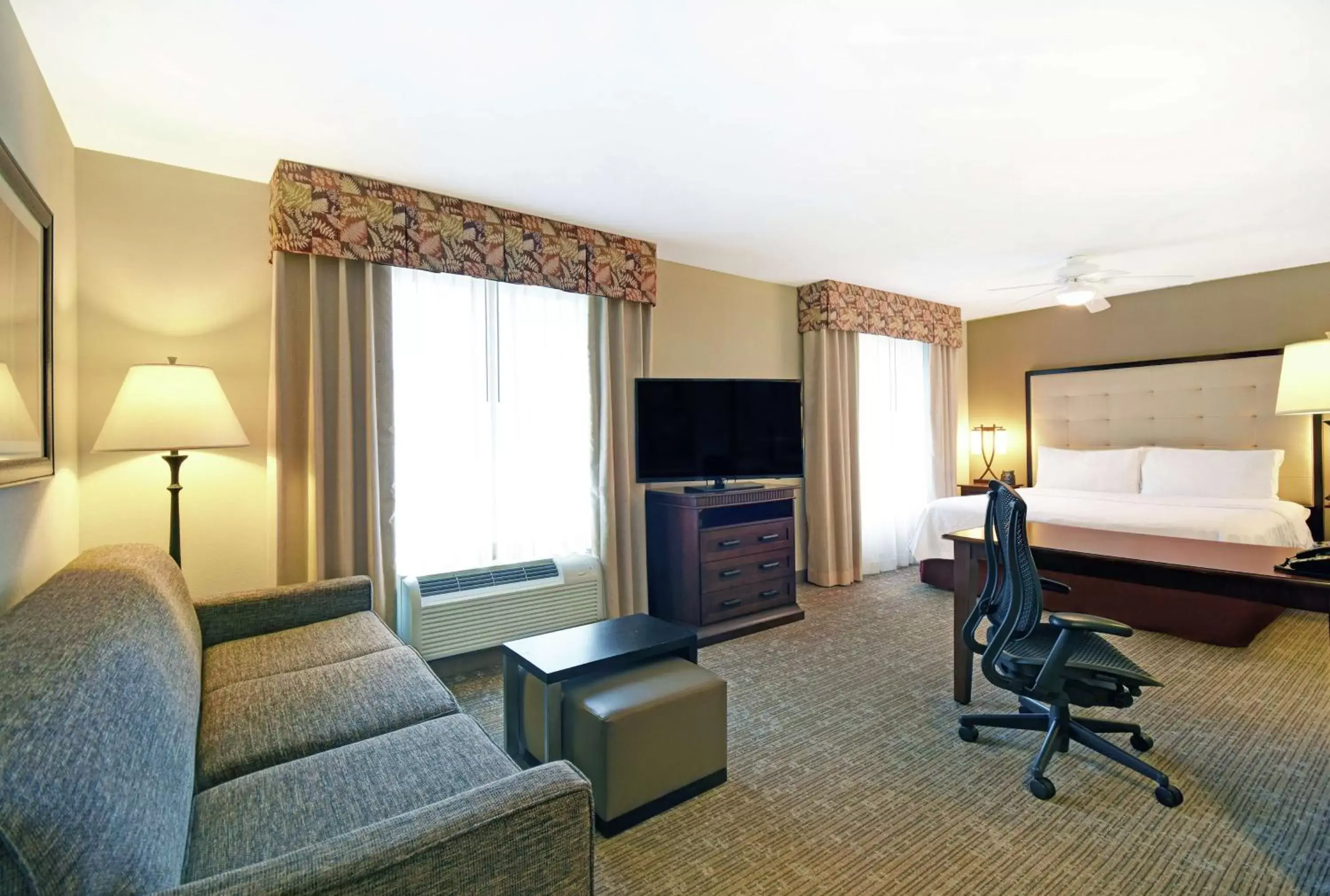 Bedroom, Seating Area in Homewood Suites by Hilton Denver International Airport