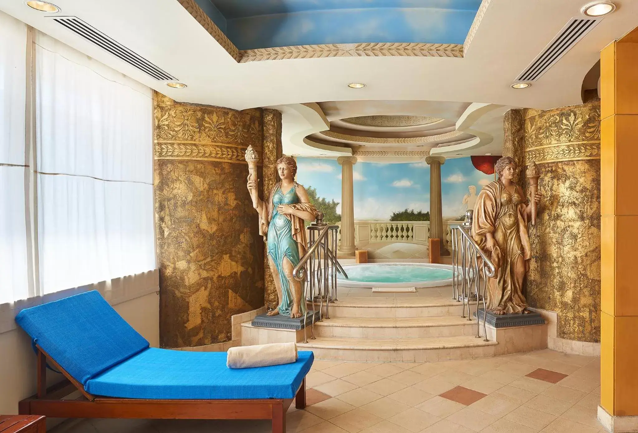 Spa and wellness centre/facilities, Swimming Pool in Grand Nile Tower