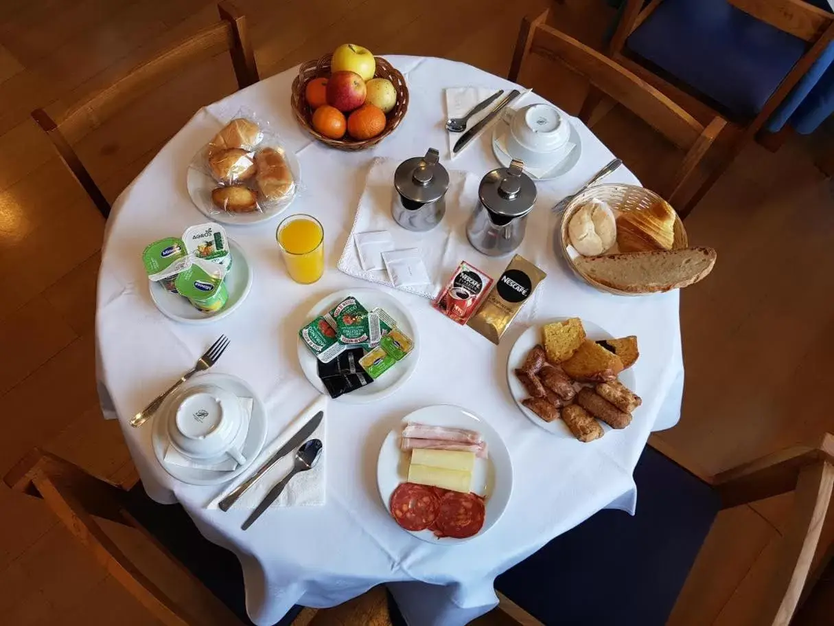 Food and drinks, Breakfast in Hotel Nordeste Shalom