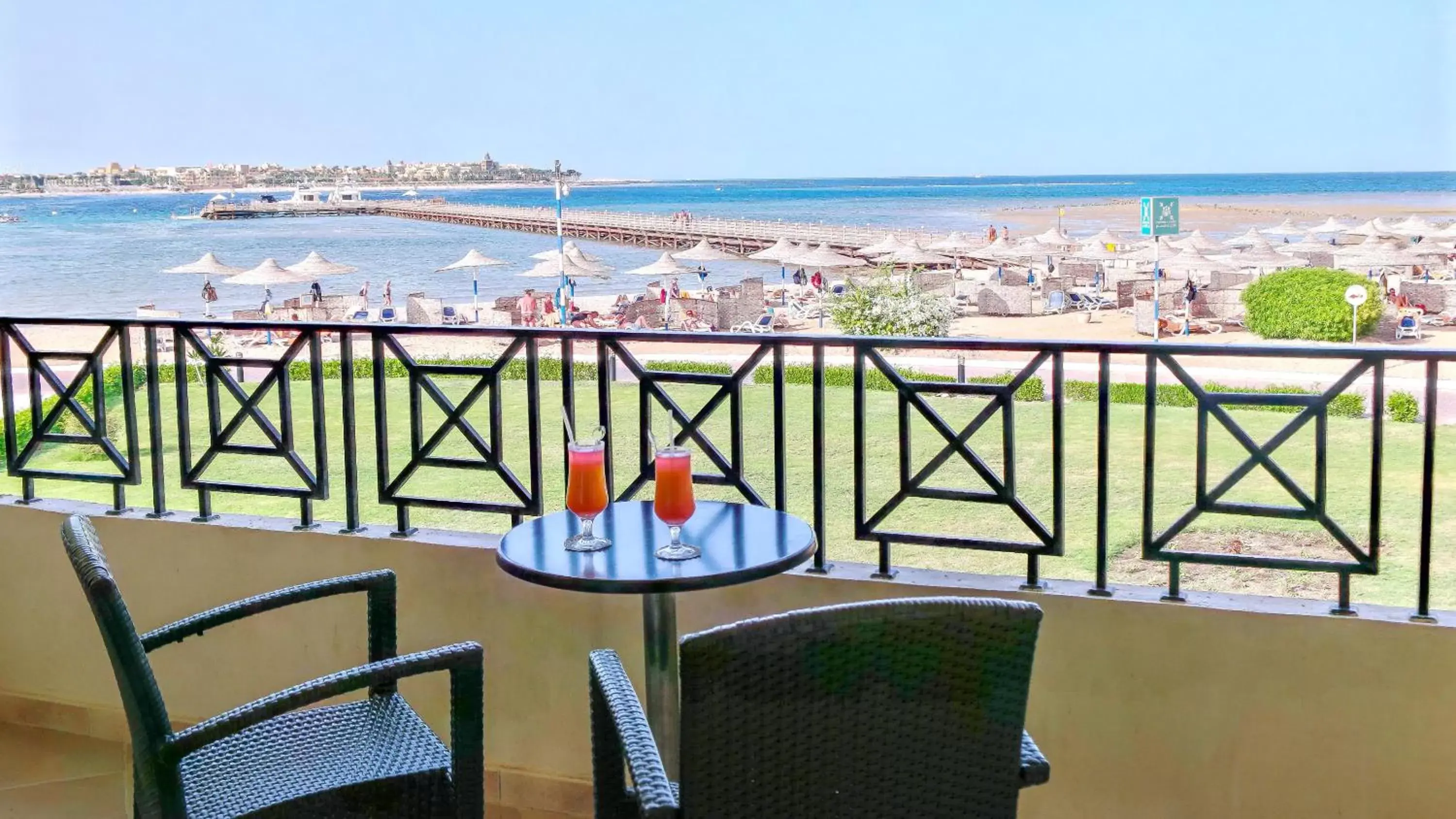 Junior Suite with Sea View in Cleopatra Luxury Beach Resort Makadi Bay - Adults only Junior Suite with Sea View in Cleopatra Luxury Beach Resort Makadi Bay - Adults only