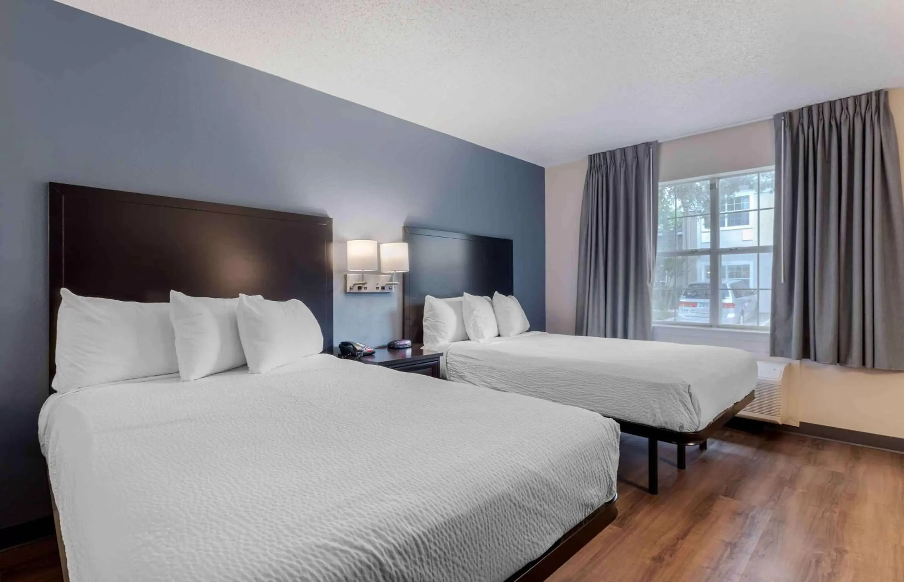 Bedroom, Bed in Extended Stay America Suites - Dallas - Coit Road