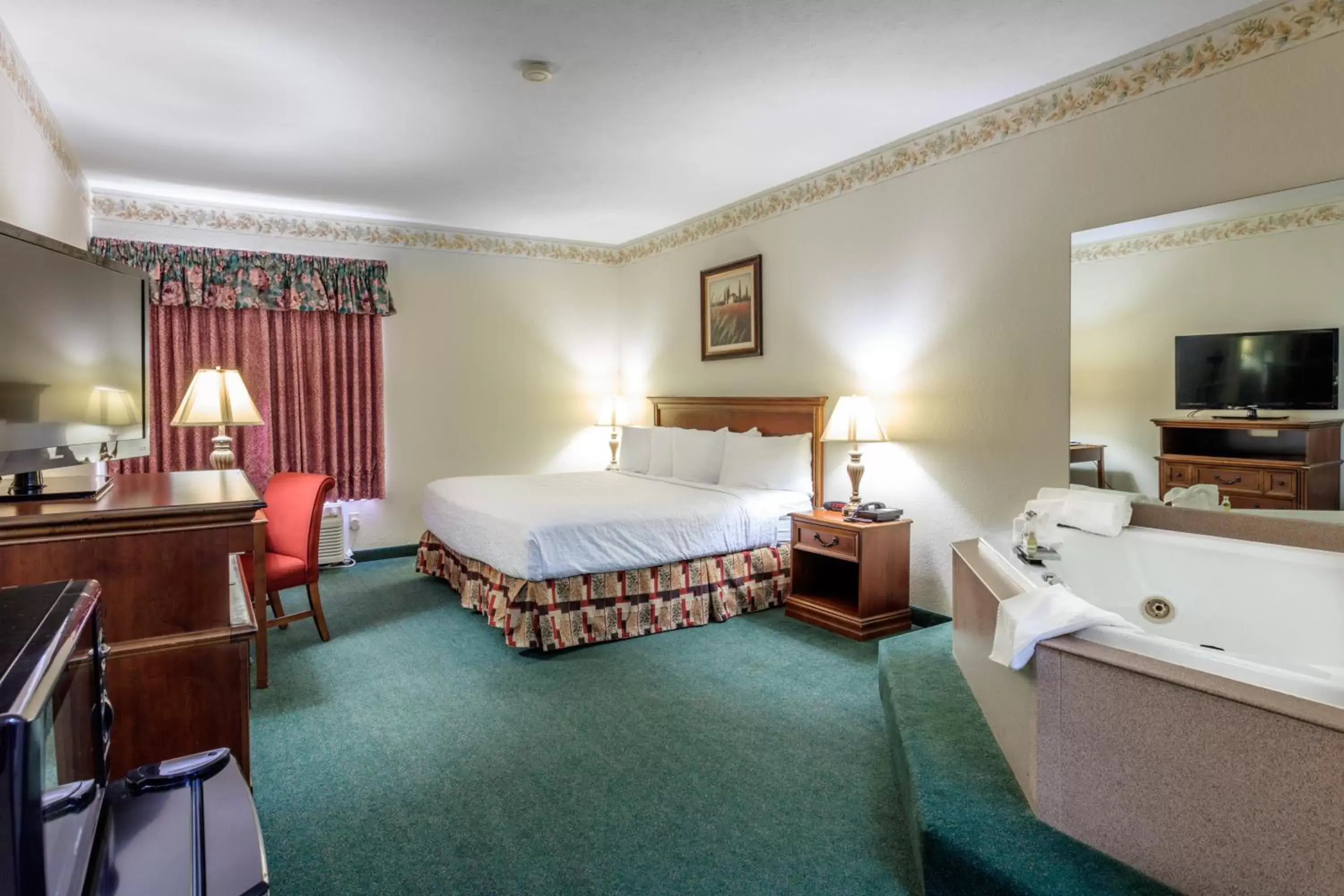 Photo of the whole room, Room Photo in Branson Towers Hotel