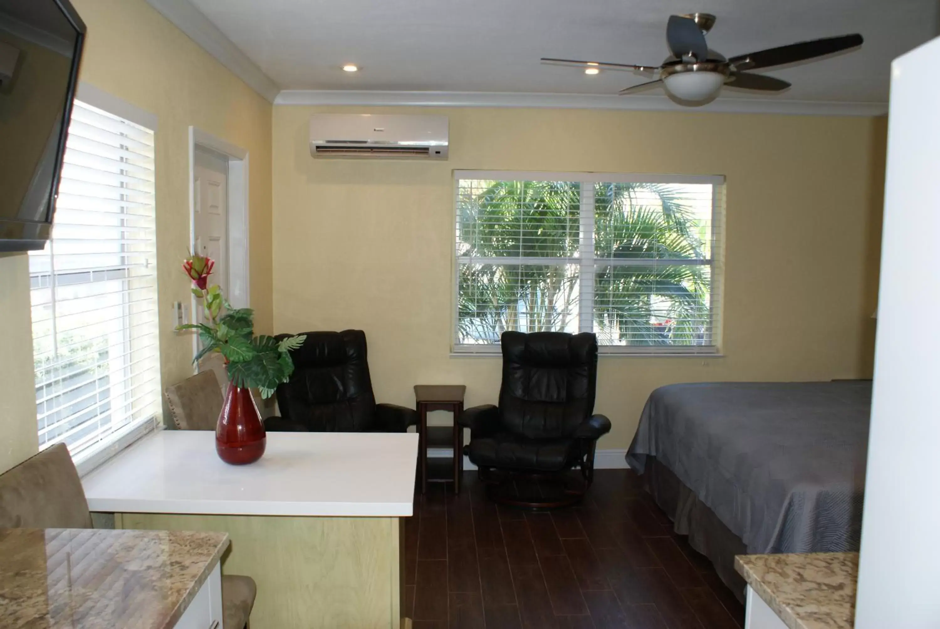 Bedroom, Seating Area in Atlantic Shores Vacation Villas