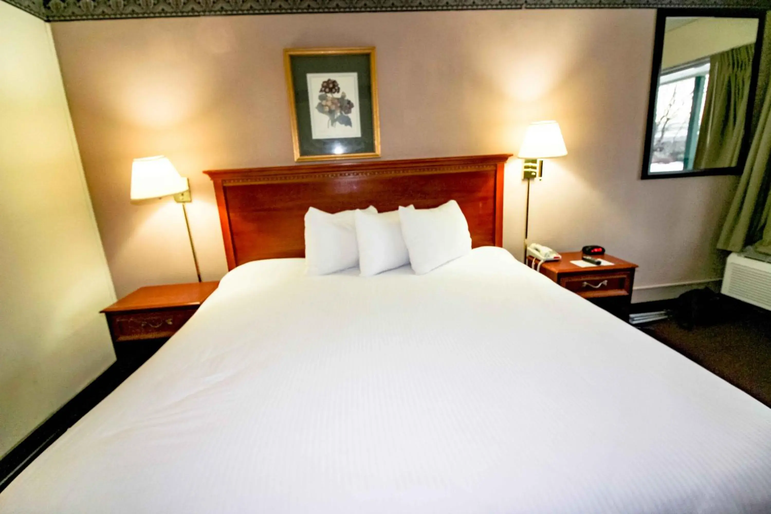 Bed in Hudson Valley Hotel and Conference Center by Fairbridge
