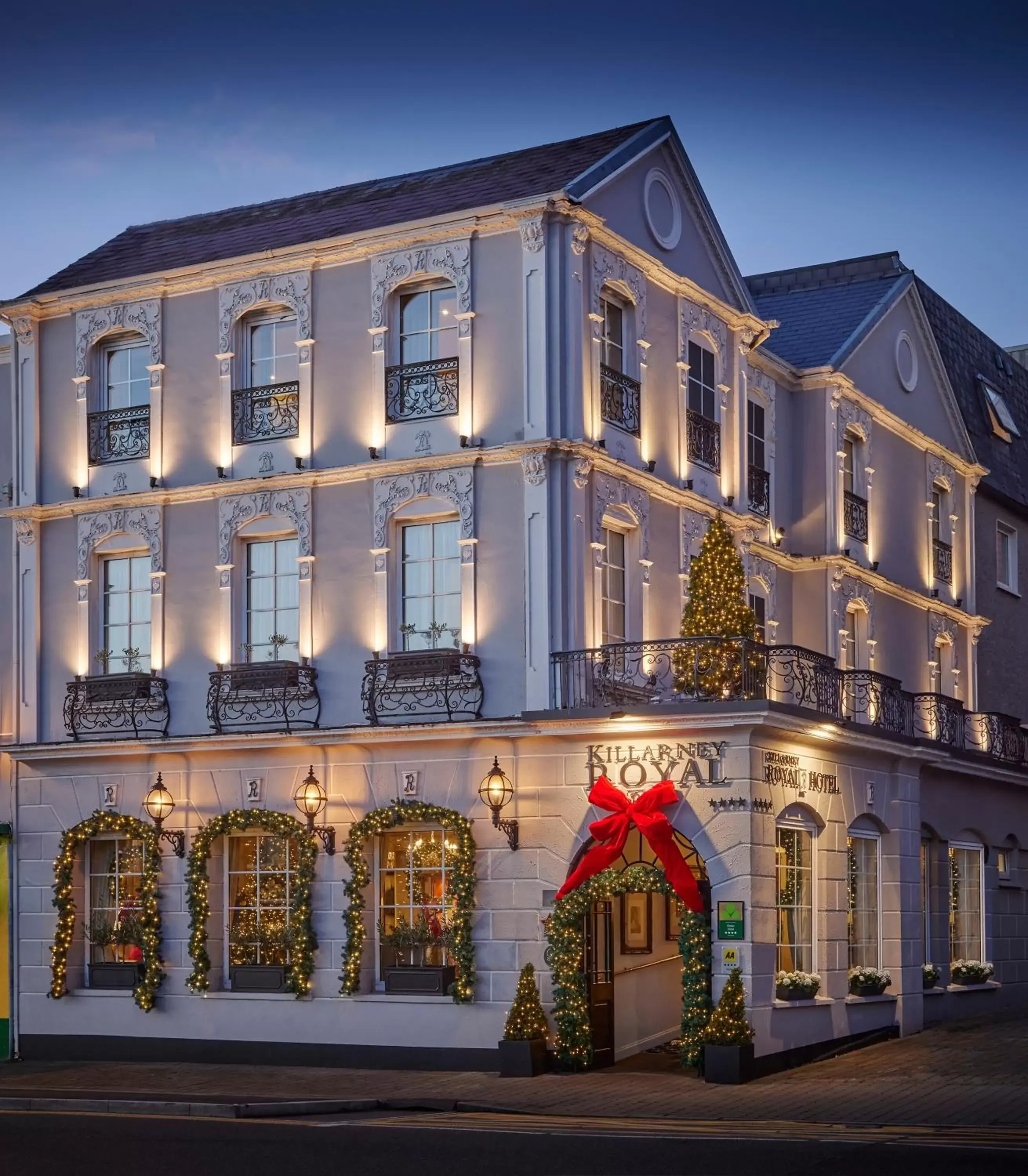 Property Building in Killarney Royal Hotel