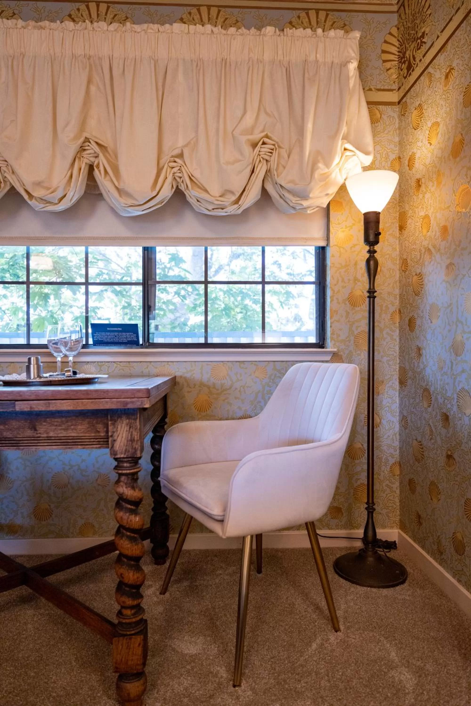 Dining area in Mill Rose Inn