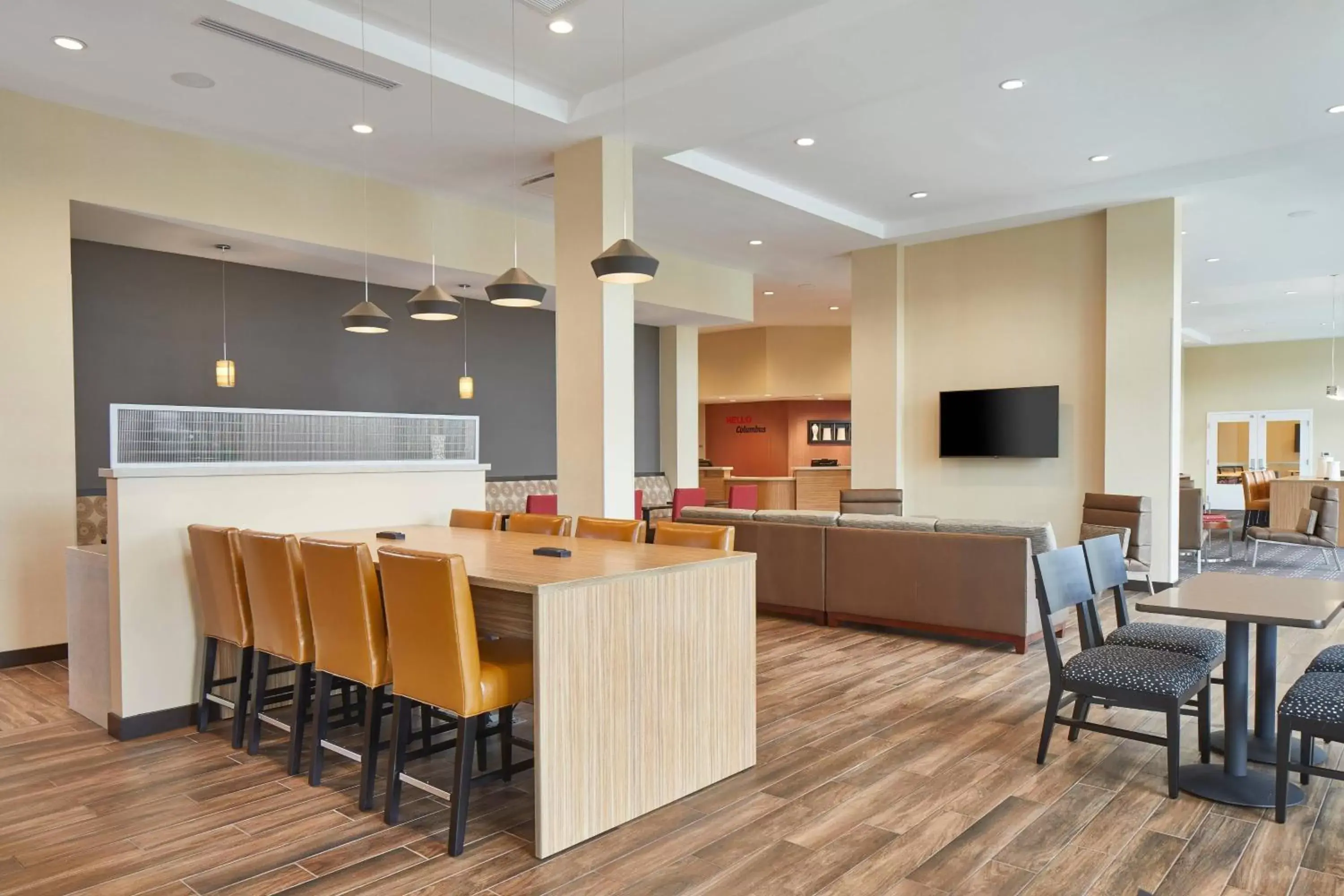 Lobby or reception, Restaurant/Places to Eat in TownePlace Suites by Marriott Columbus North - OSU